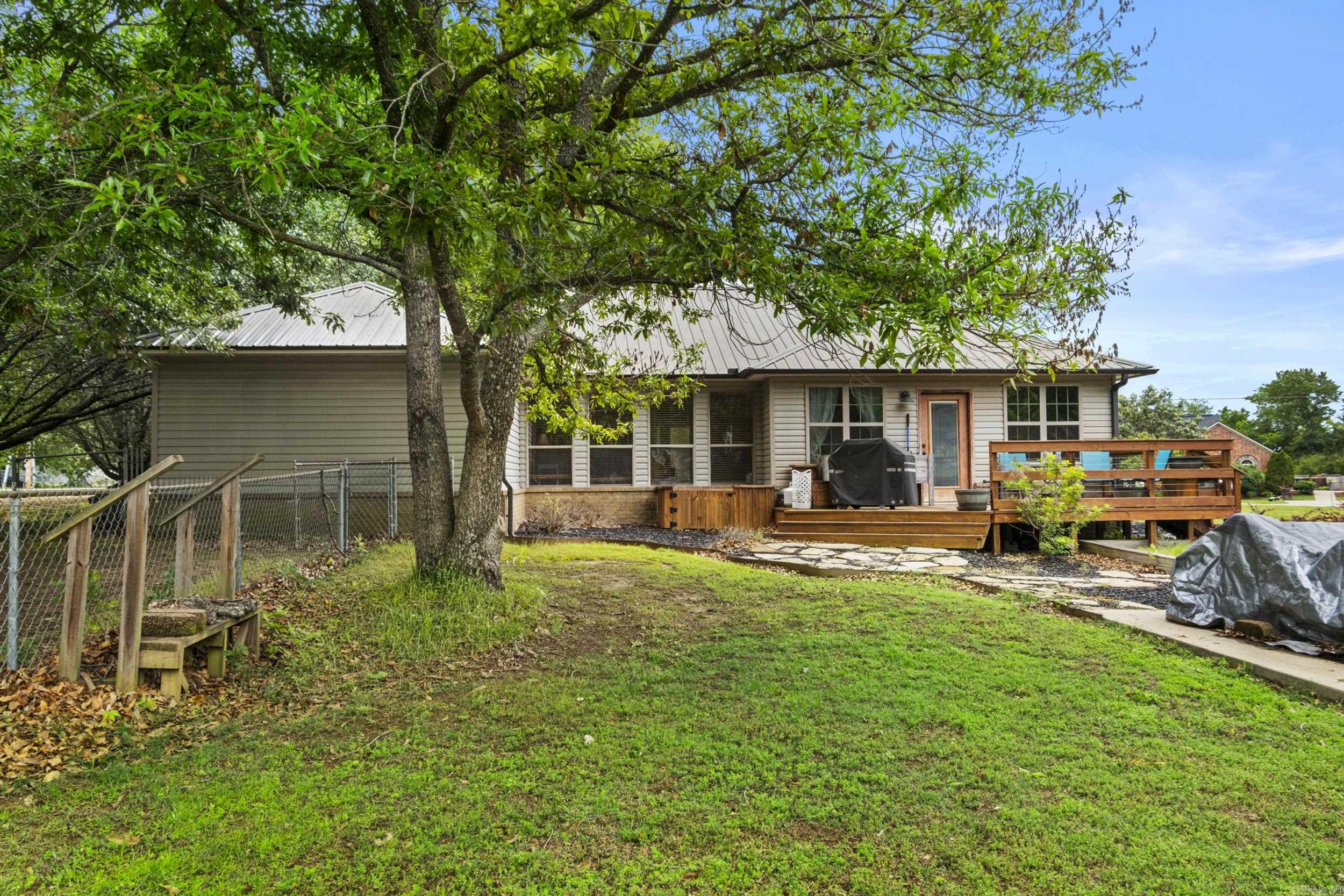 CENTERVIEW ESTATES - Residential