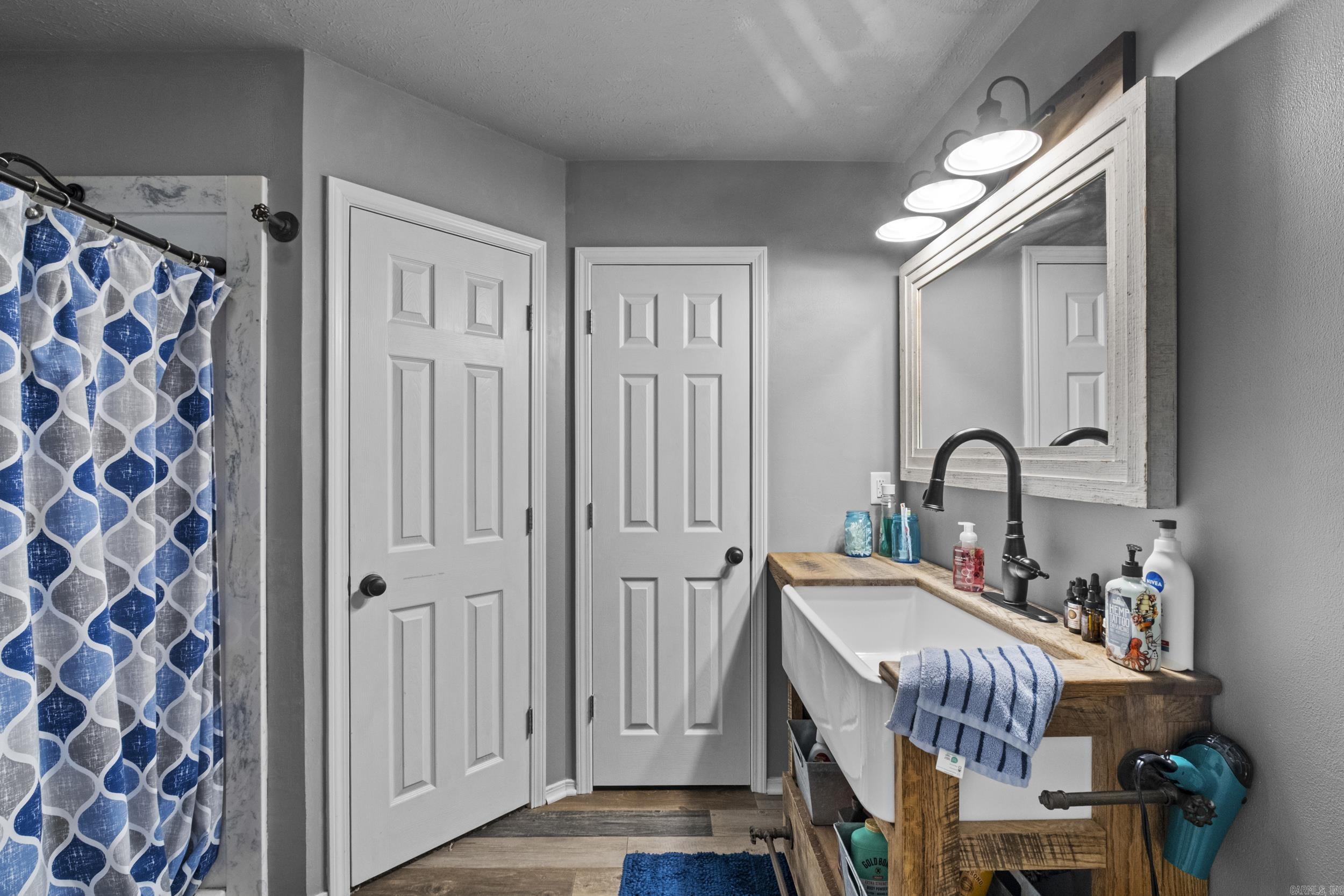 CENTERVIEW ESTATES - Residential