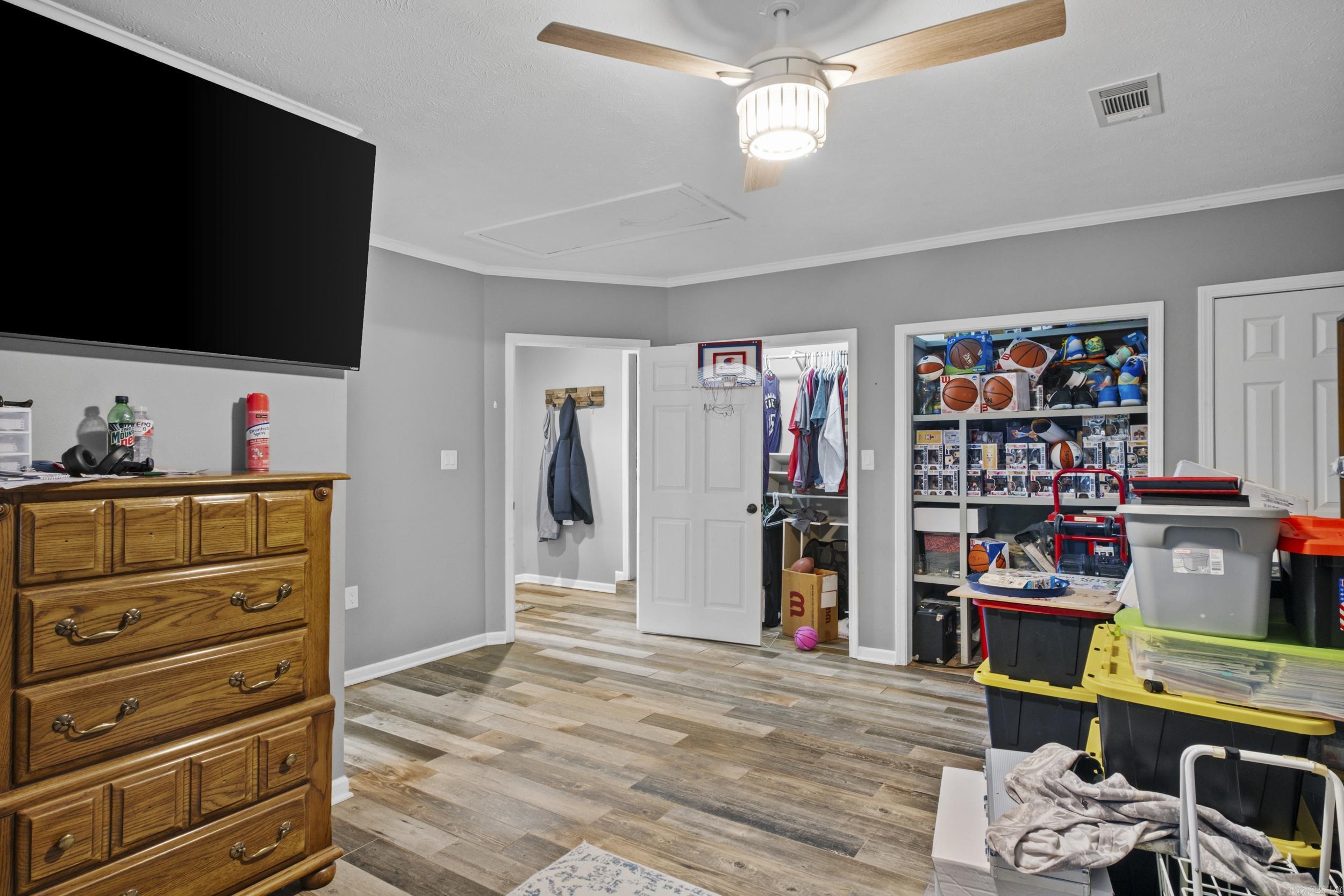 CENTERVIEW ESTATES - Residential