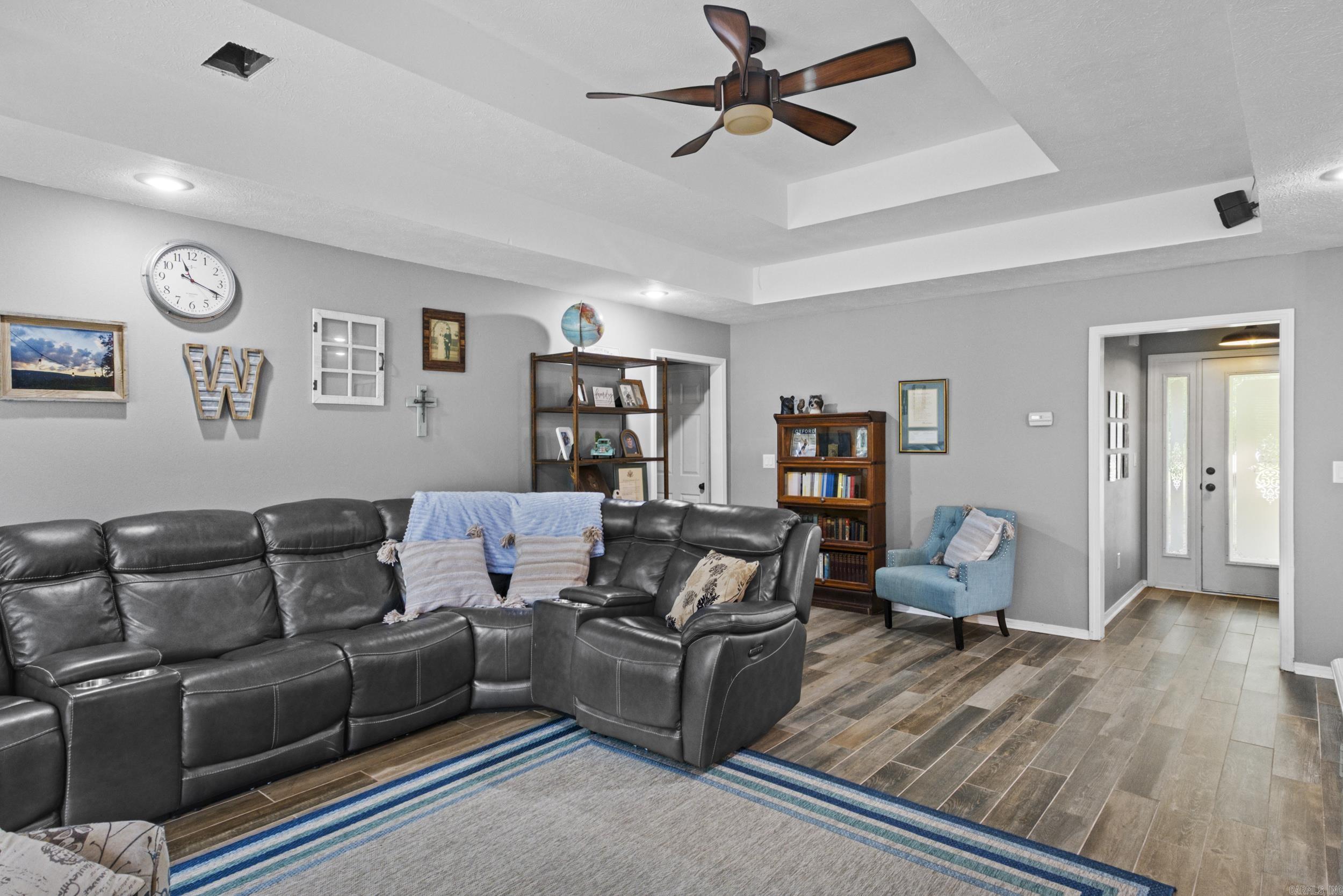 CENTERVIEW ESTATES - Residential