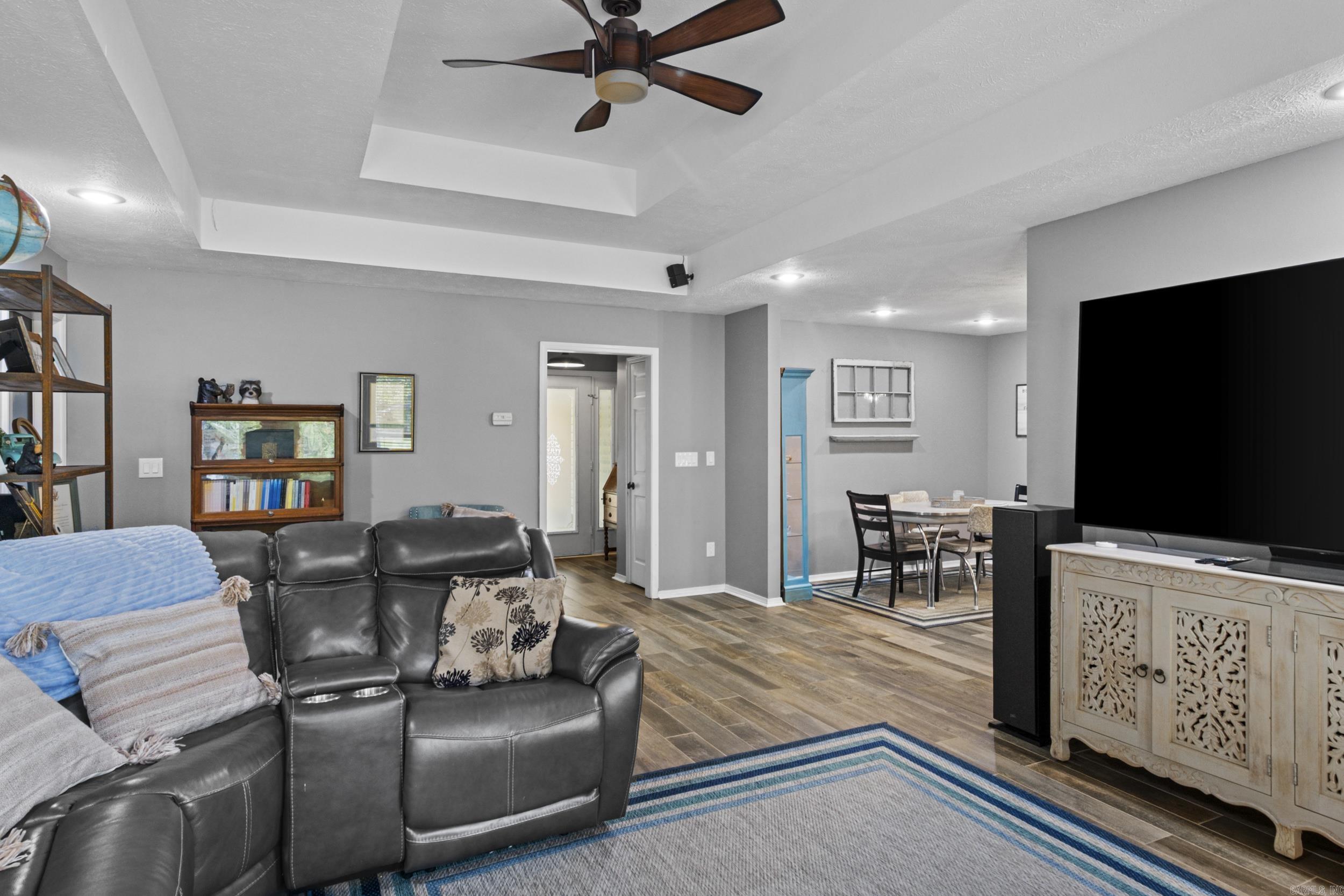 CENTERVIEW ESTATES - Residential