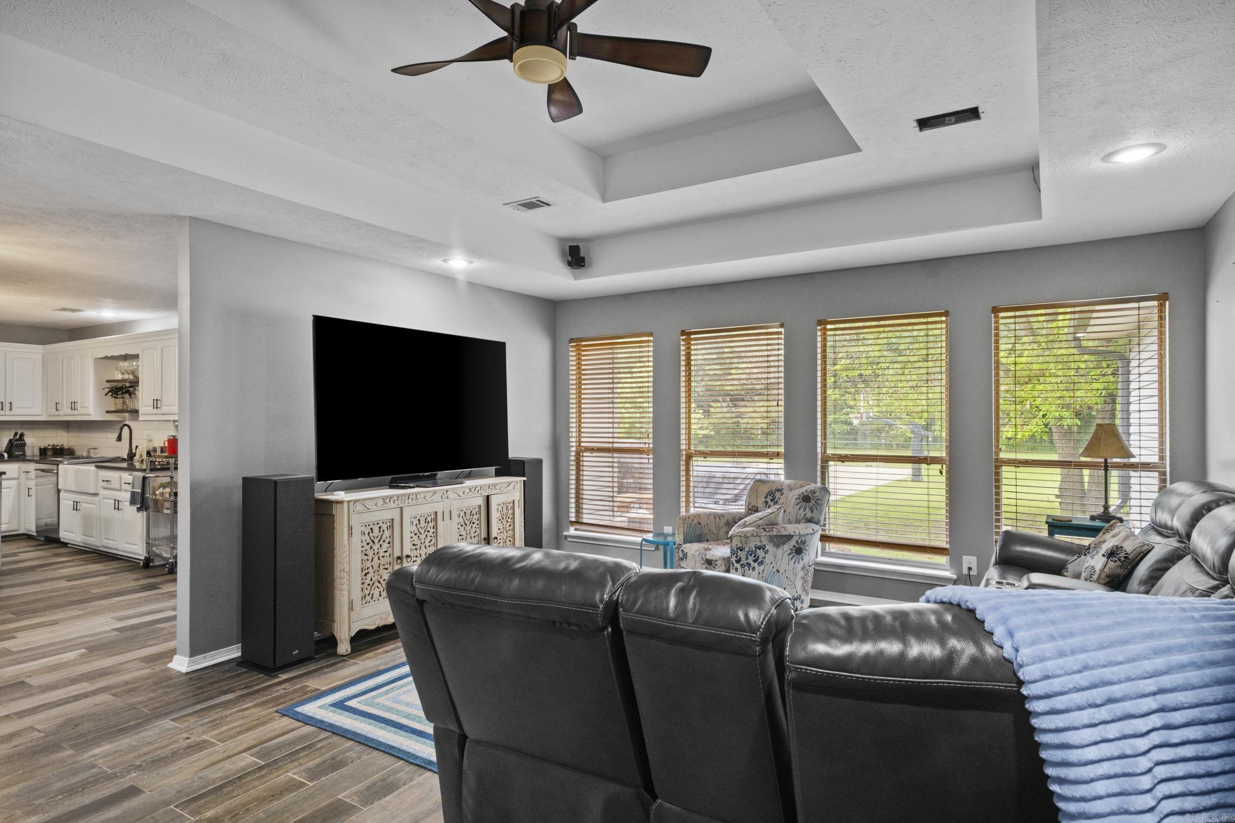 CENTERVIEW ESTATES - Residential