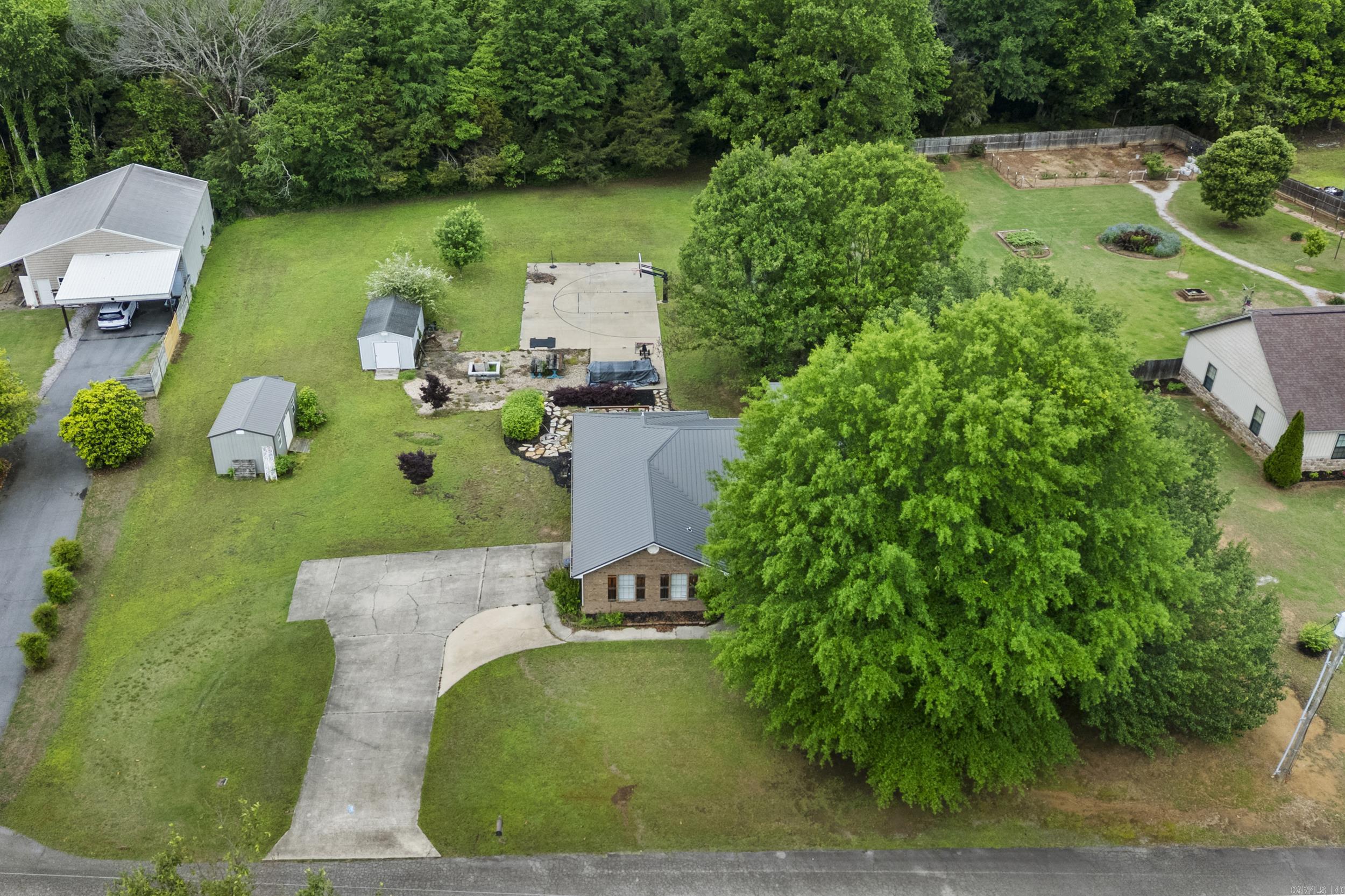 CENTERVIEW ESTATES - Residential