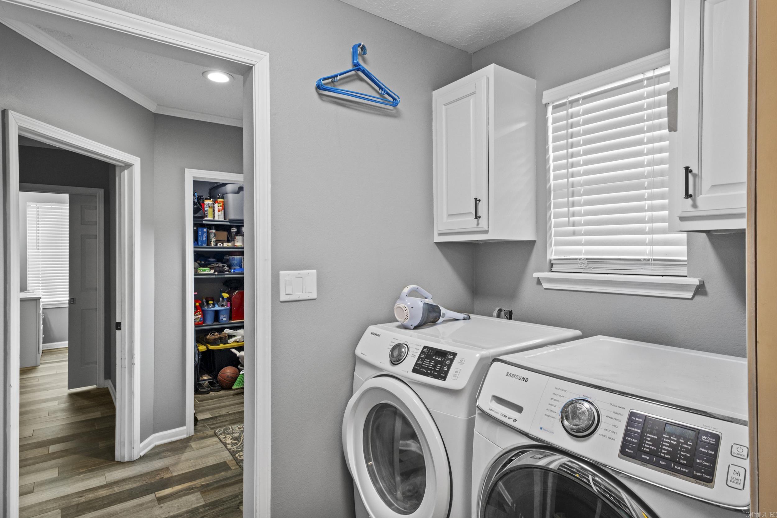 CENTERVIEW ESTATES - Residential