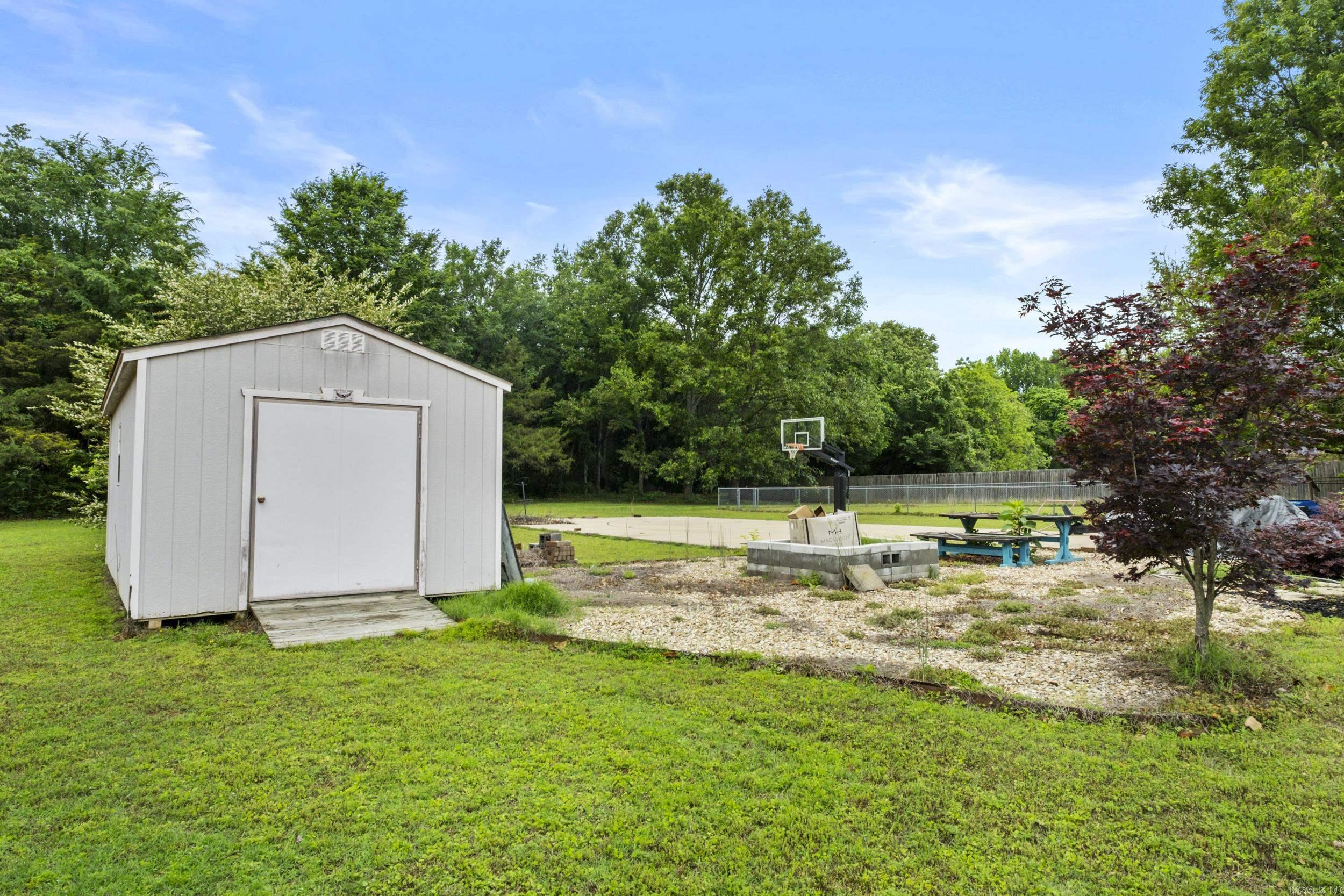 CENTERVIEW ESTATES - Residential