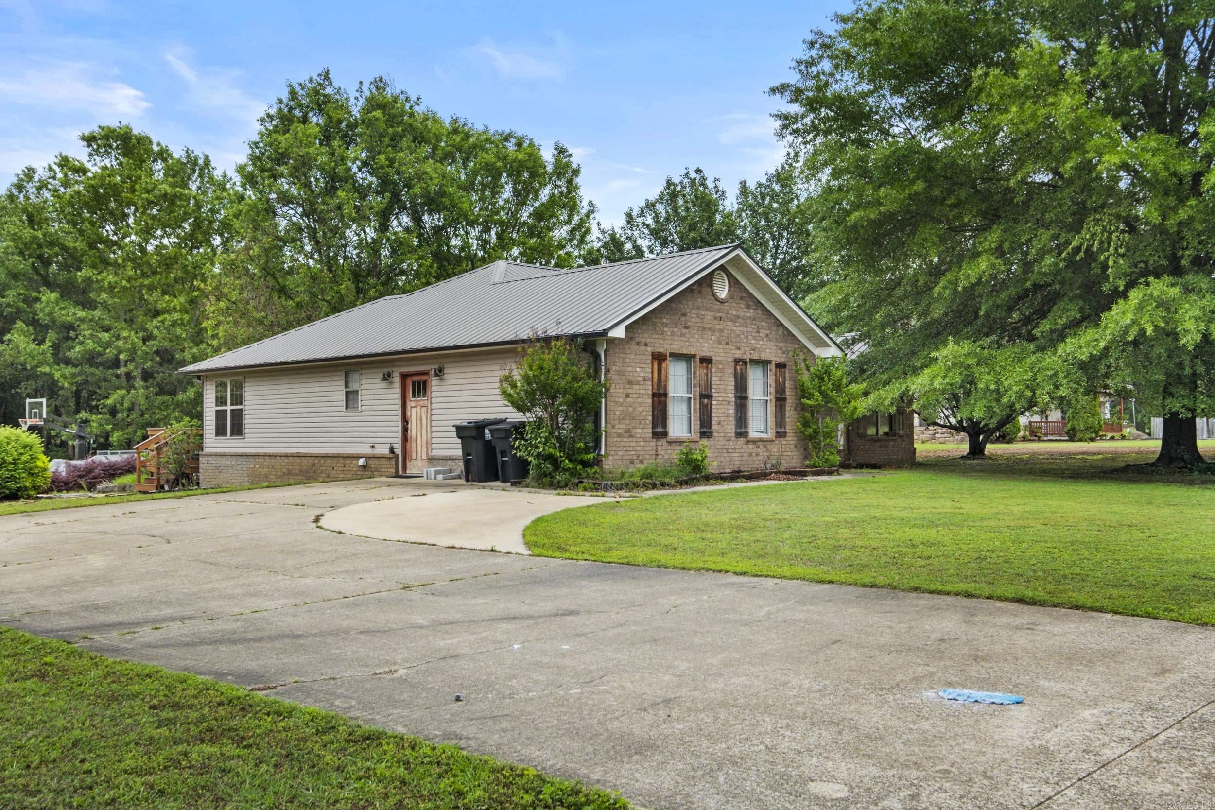 CENTERVIEW ESTATES - Residential