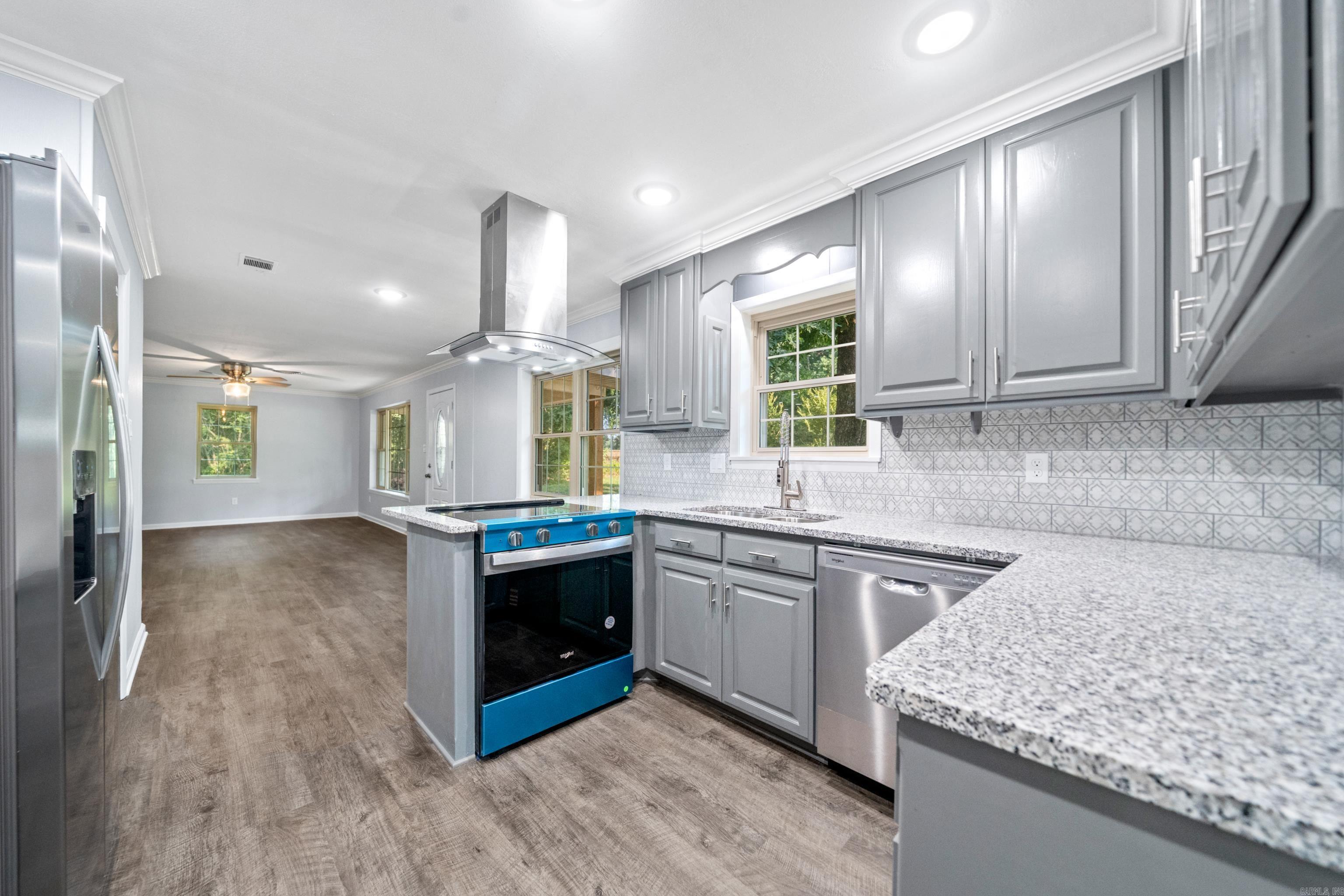 VALLEY HEIGHTS - Residential