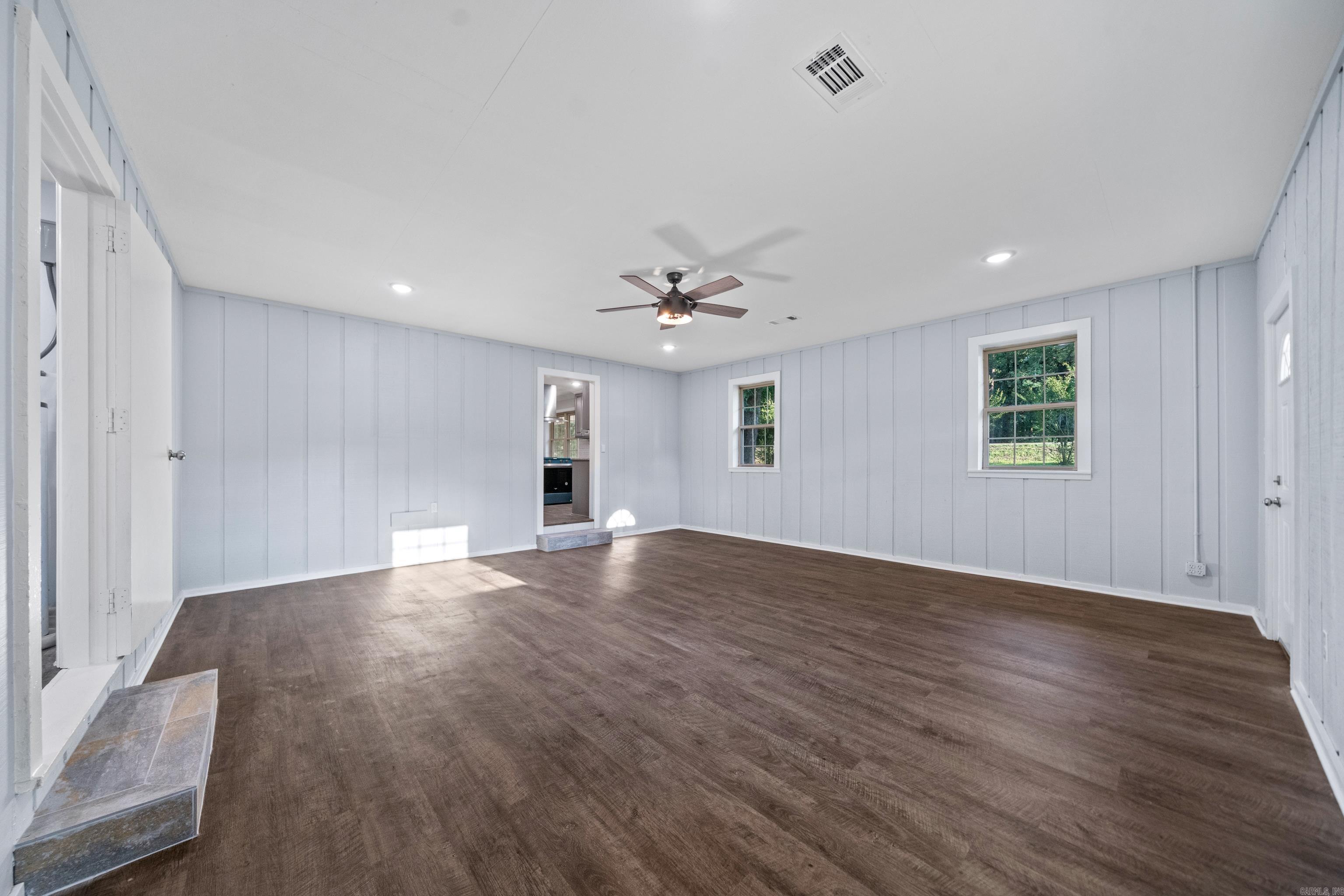 VALLEY HEIGHTS - Residential