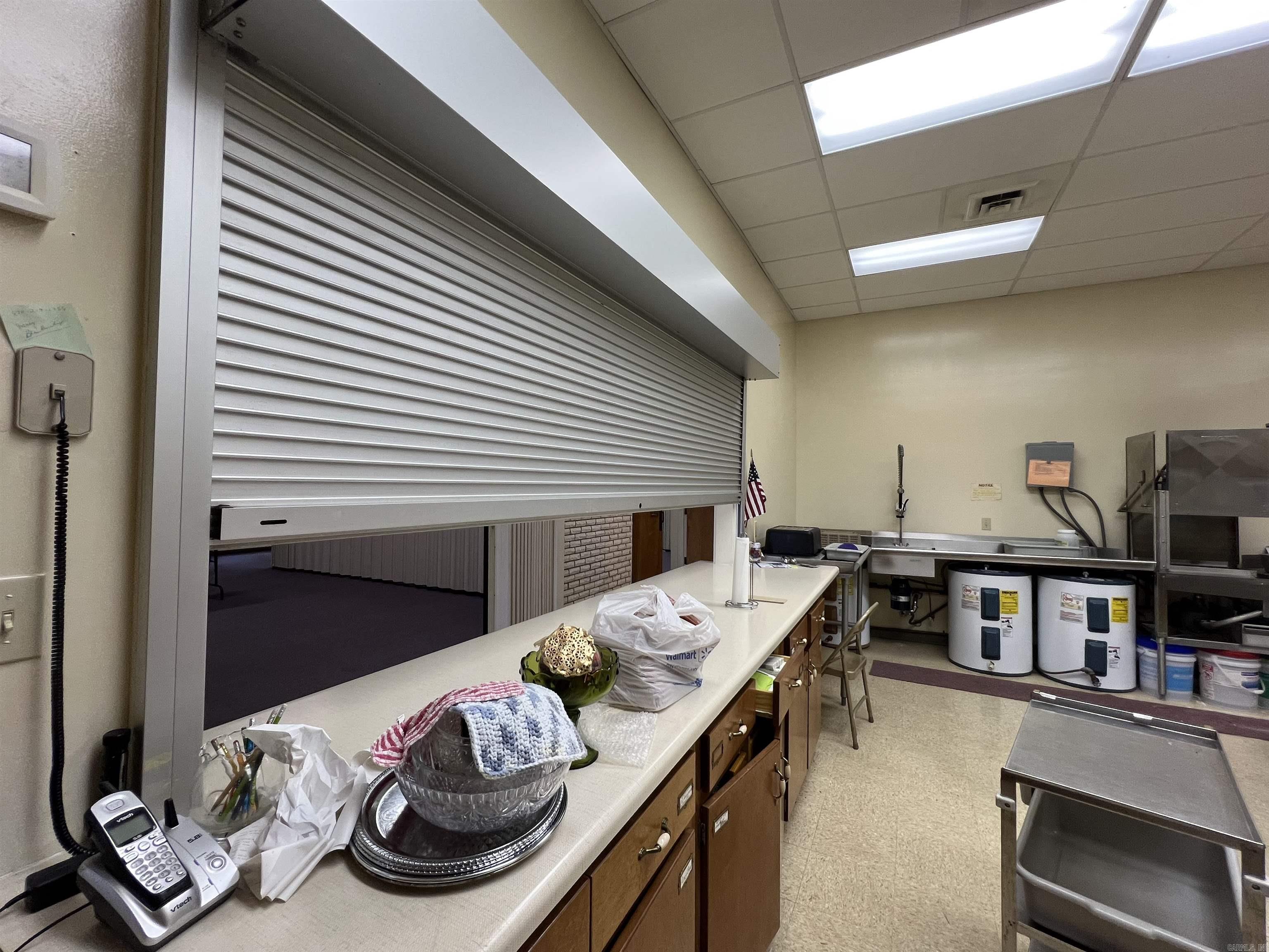 BUSINESS CENTER - Residential
