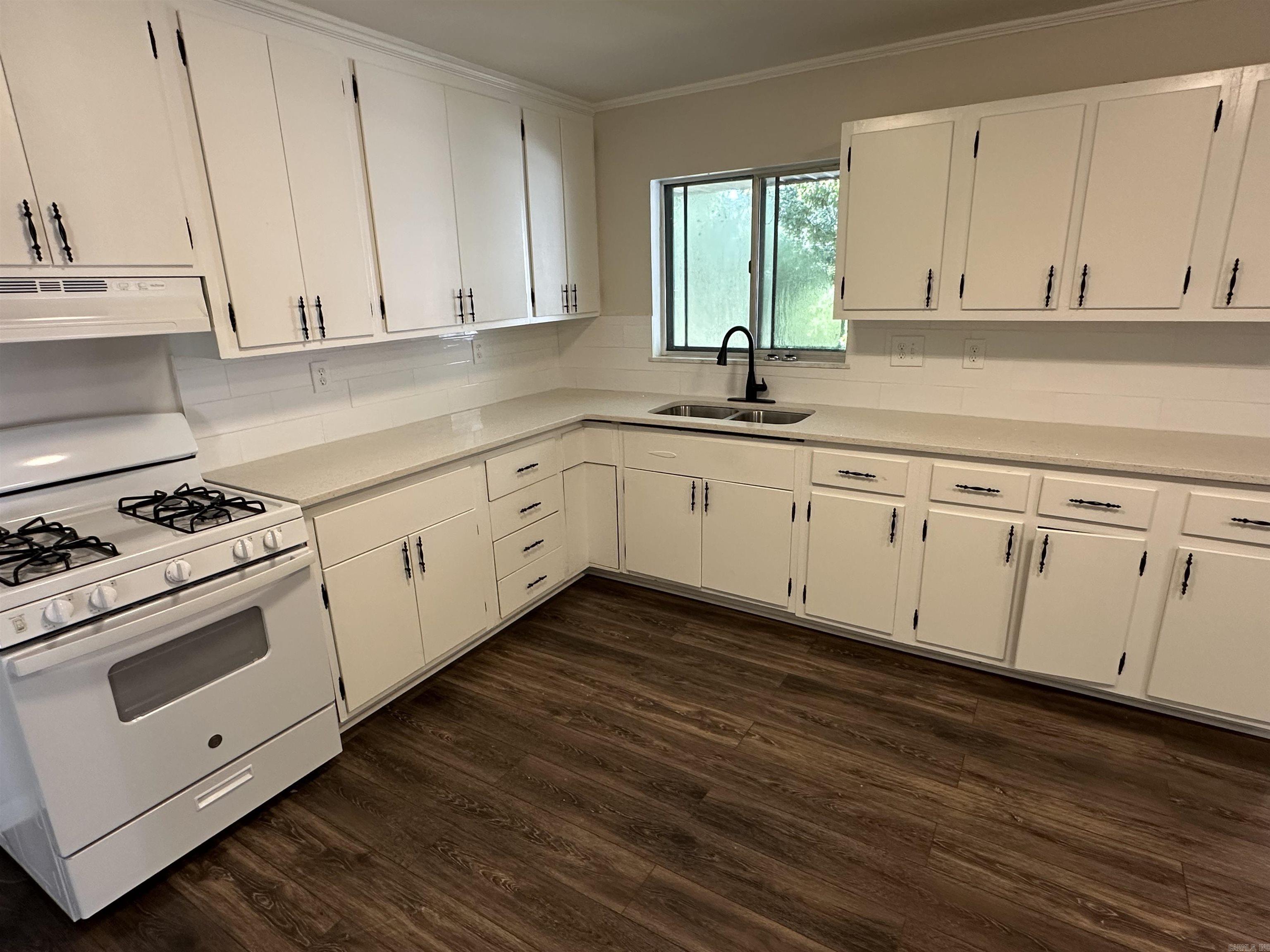 Watson Manor - Residential Lease
