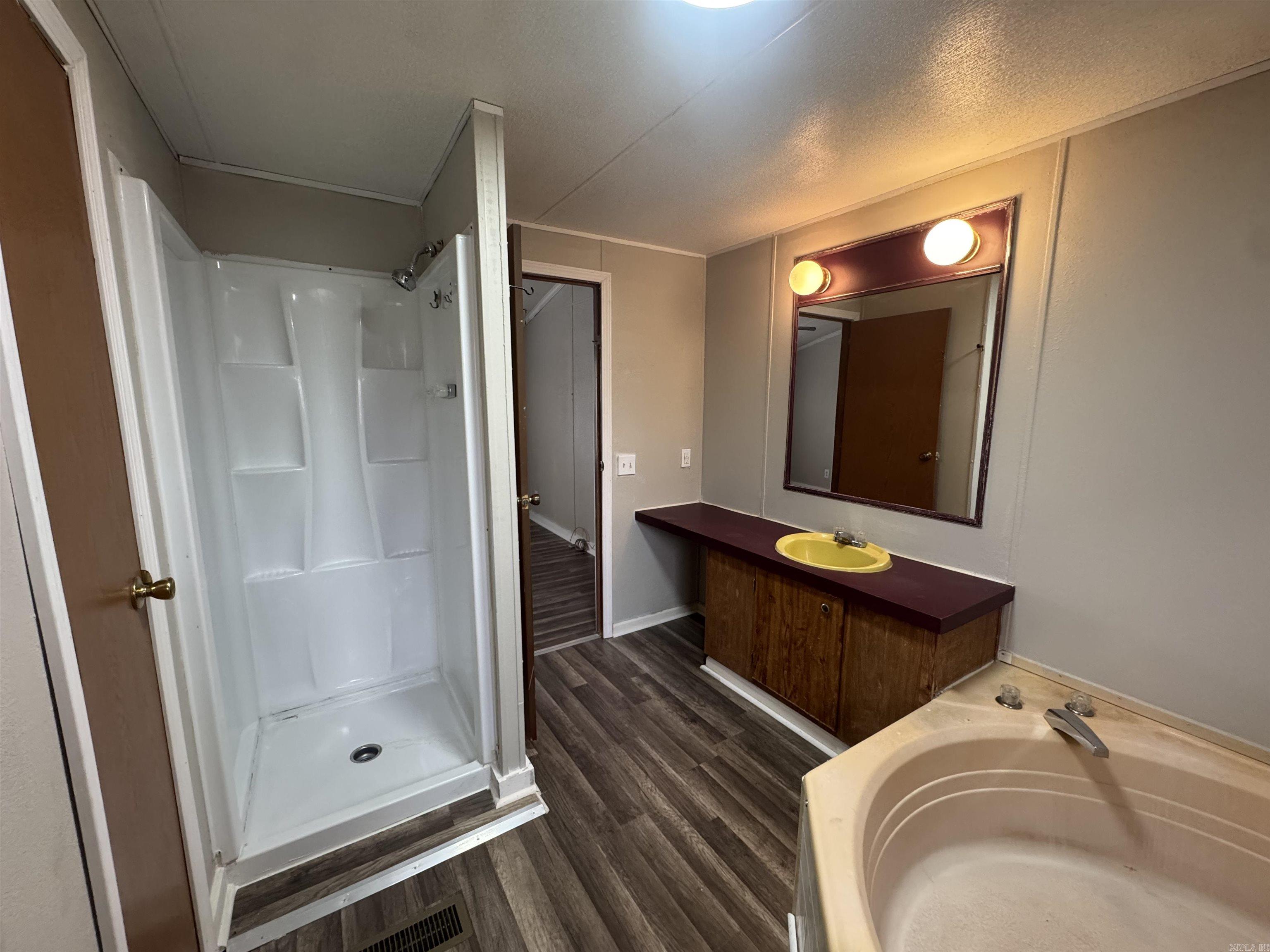 Black Oak - Residential Lease