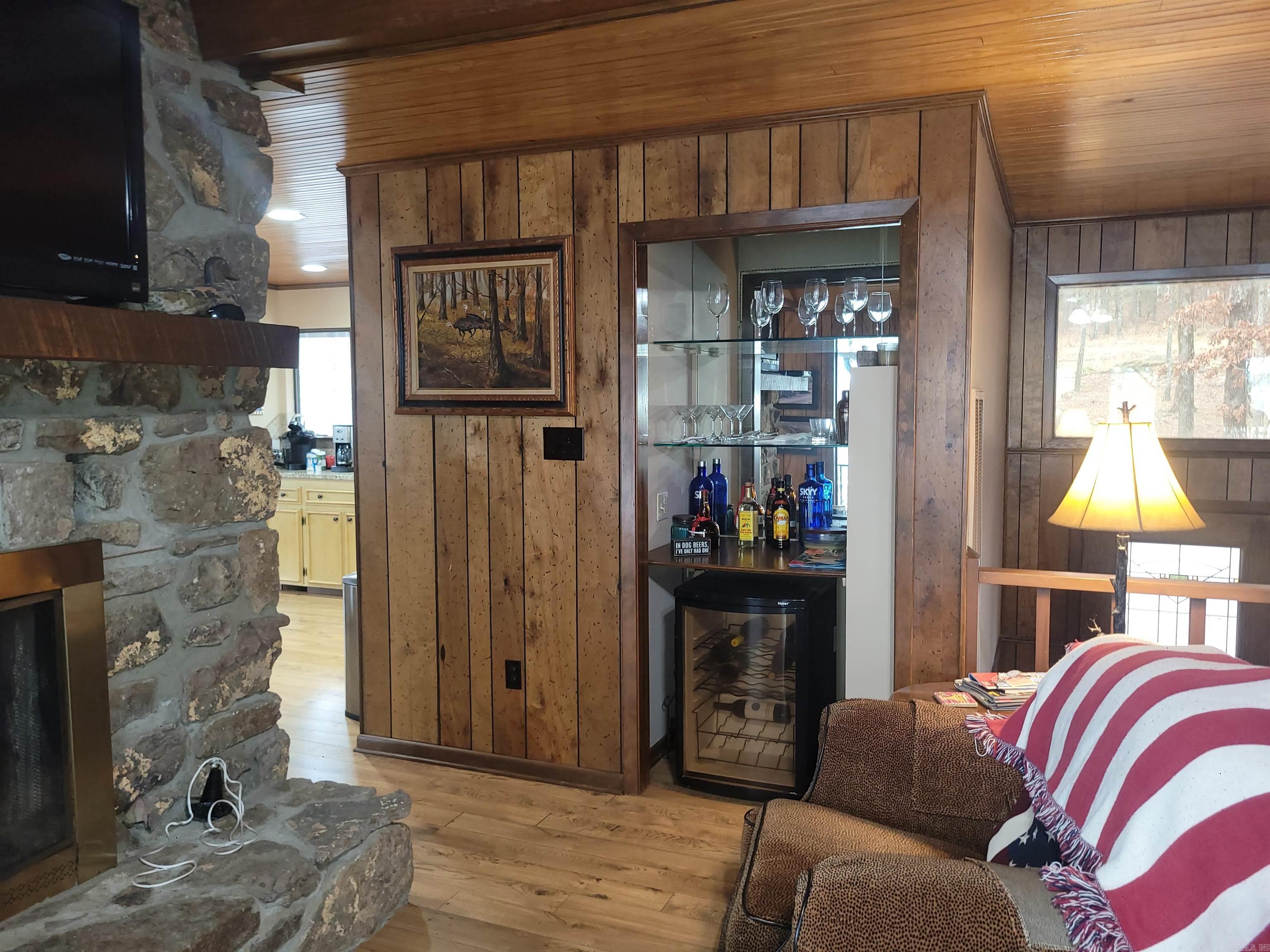 MYSTIC ISLE - Residential