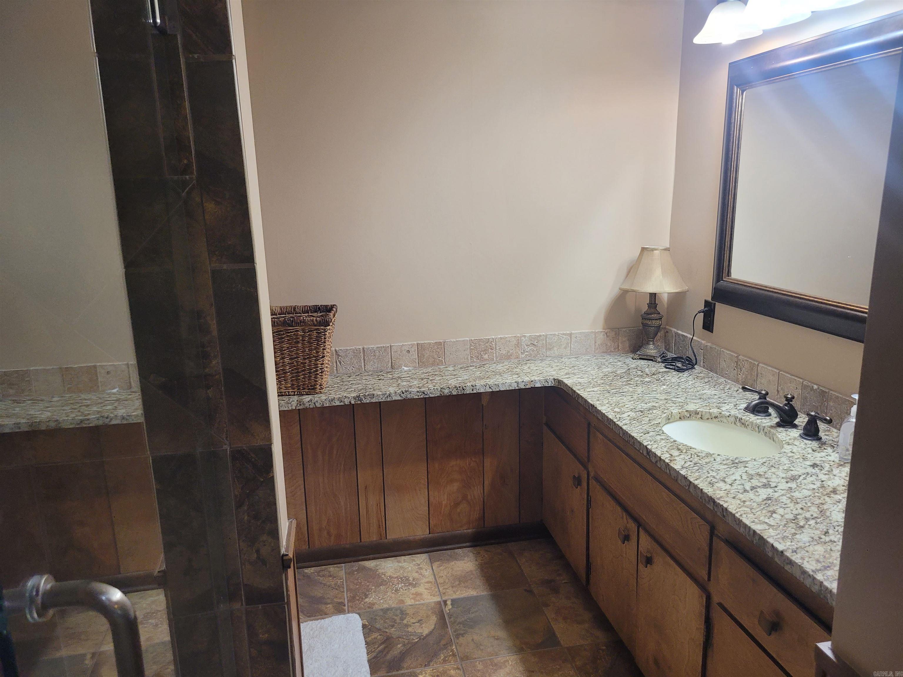 MYSTIC ISLE - Residential