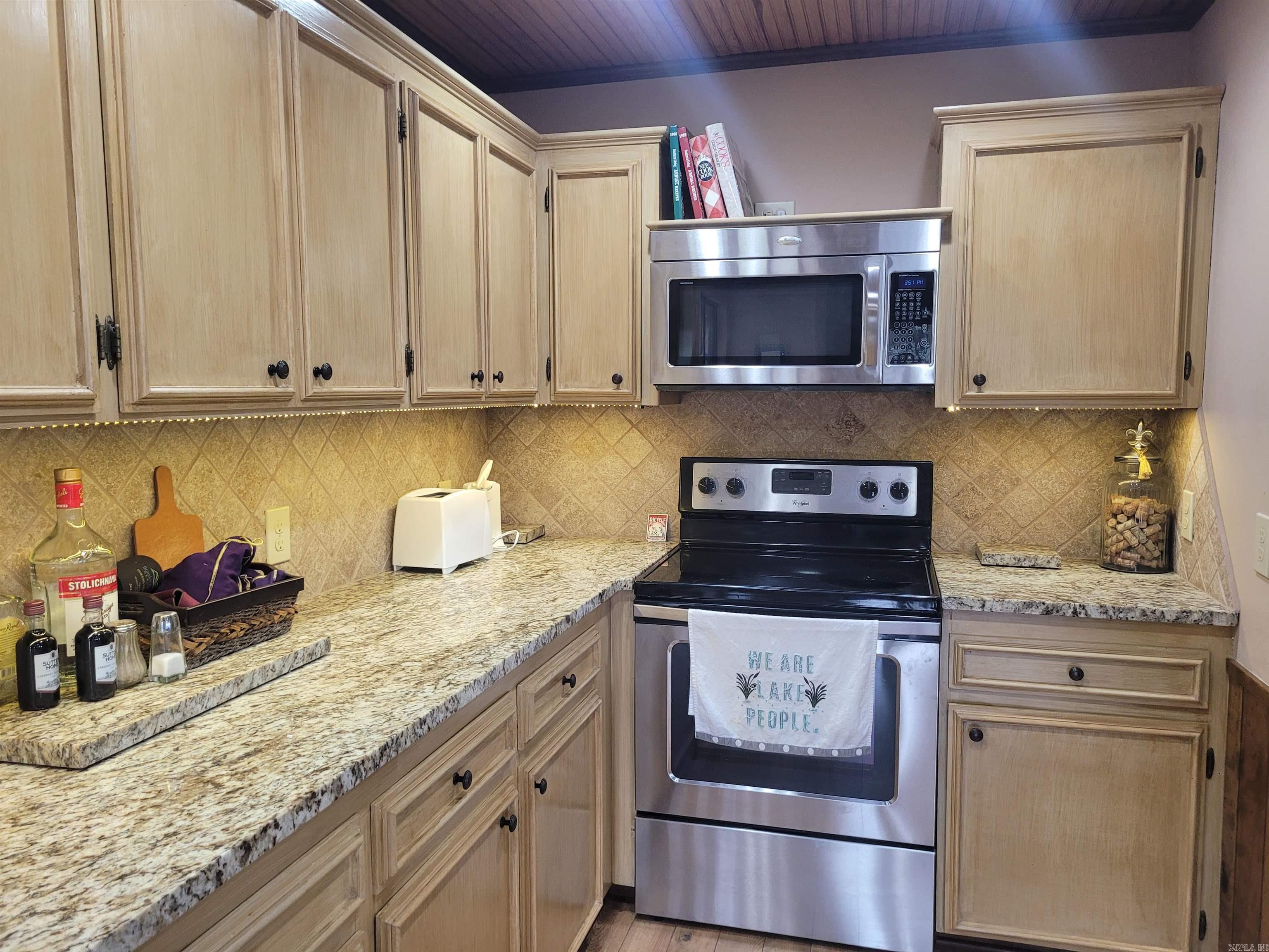 MYSTIC ISLE - Residential