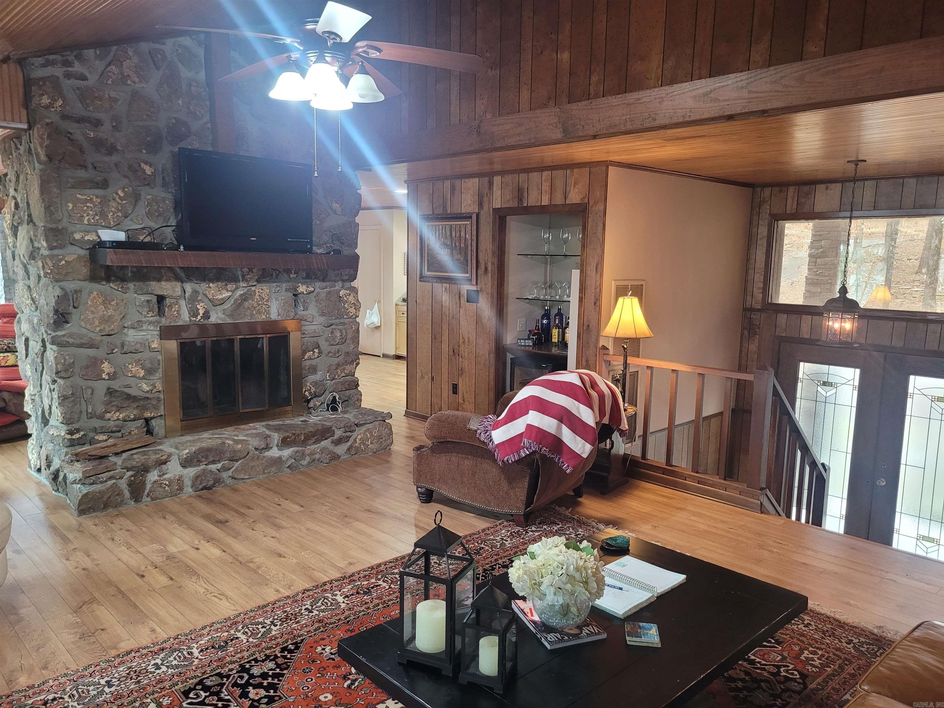 MYSTIC ISLE - Residential