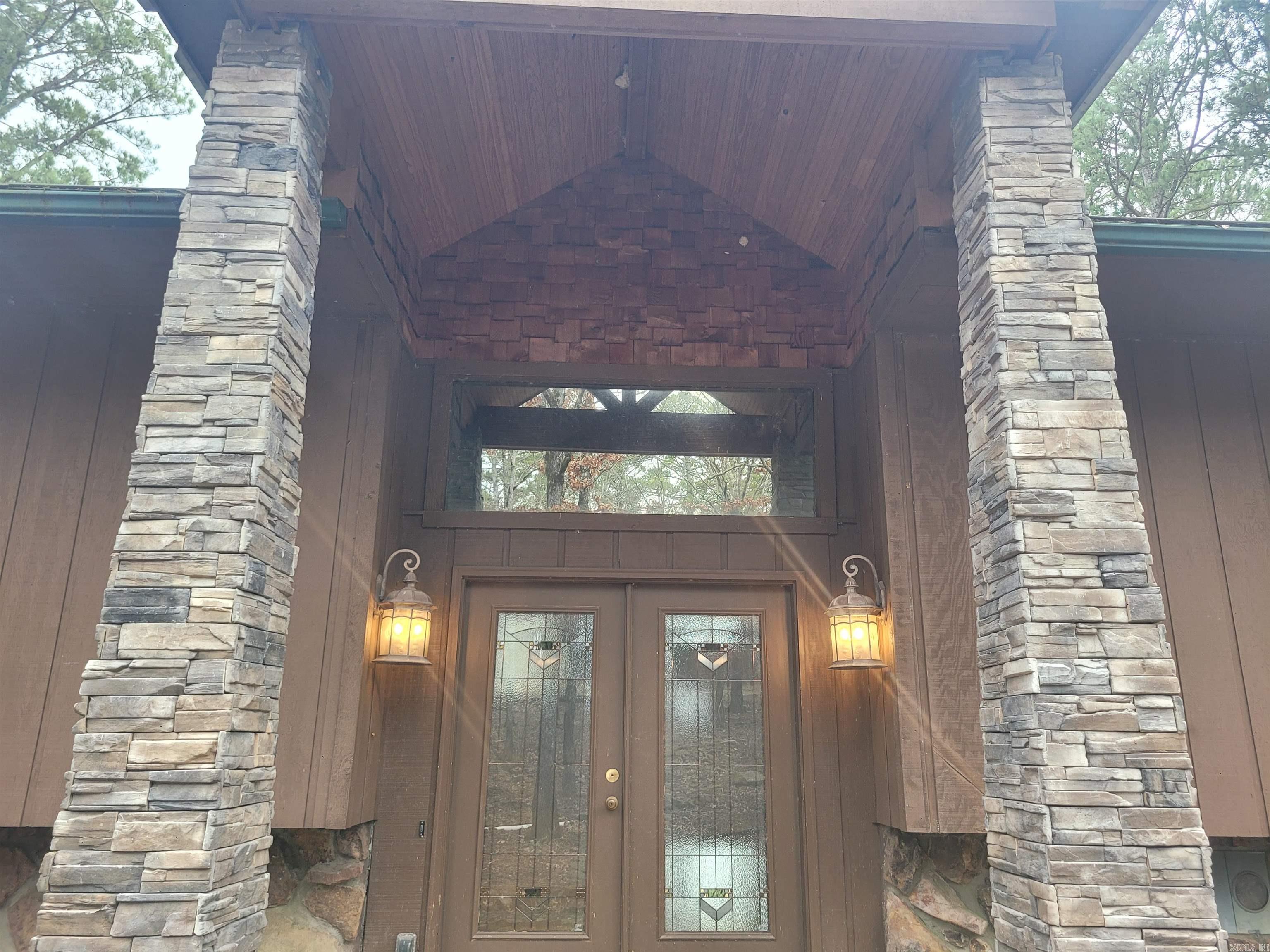 MYSTIC ISLE - Residential