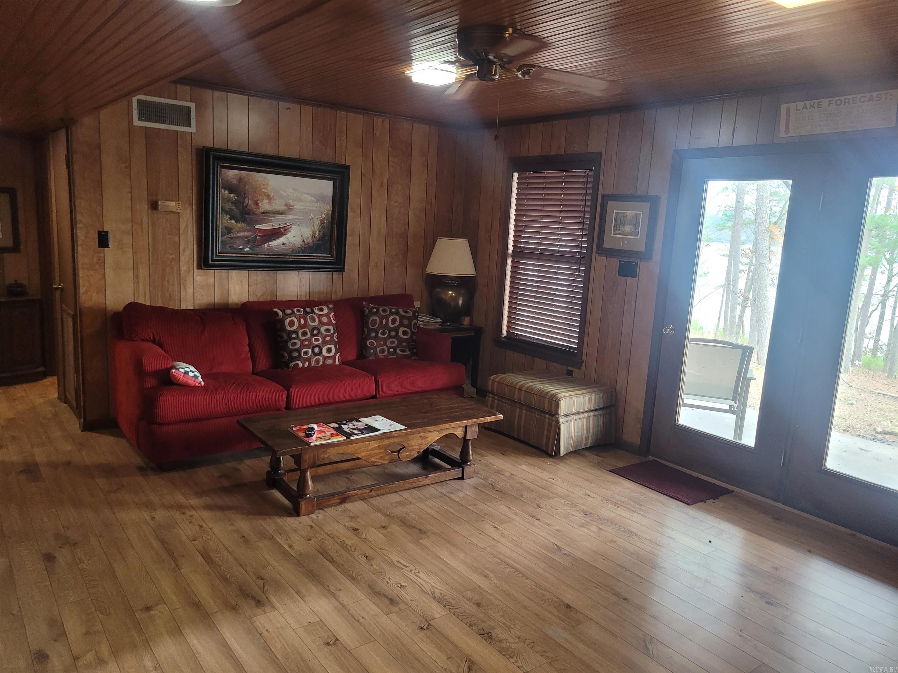 MYSTIC ISLE - Residential