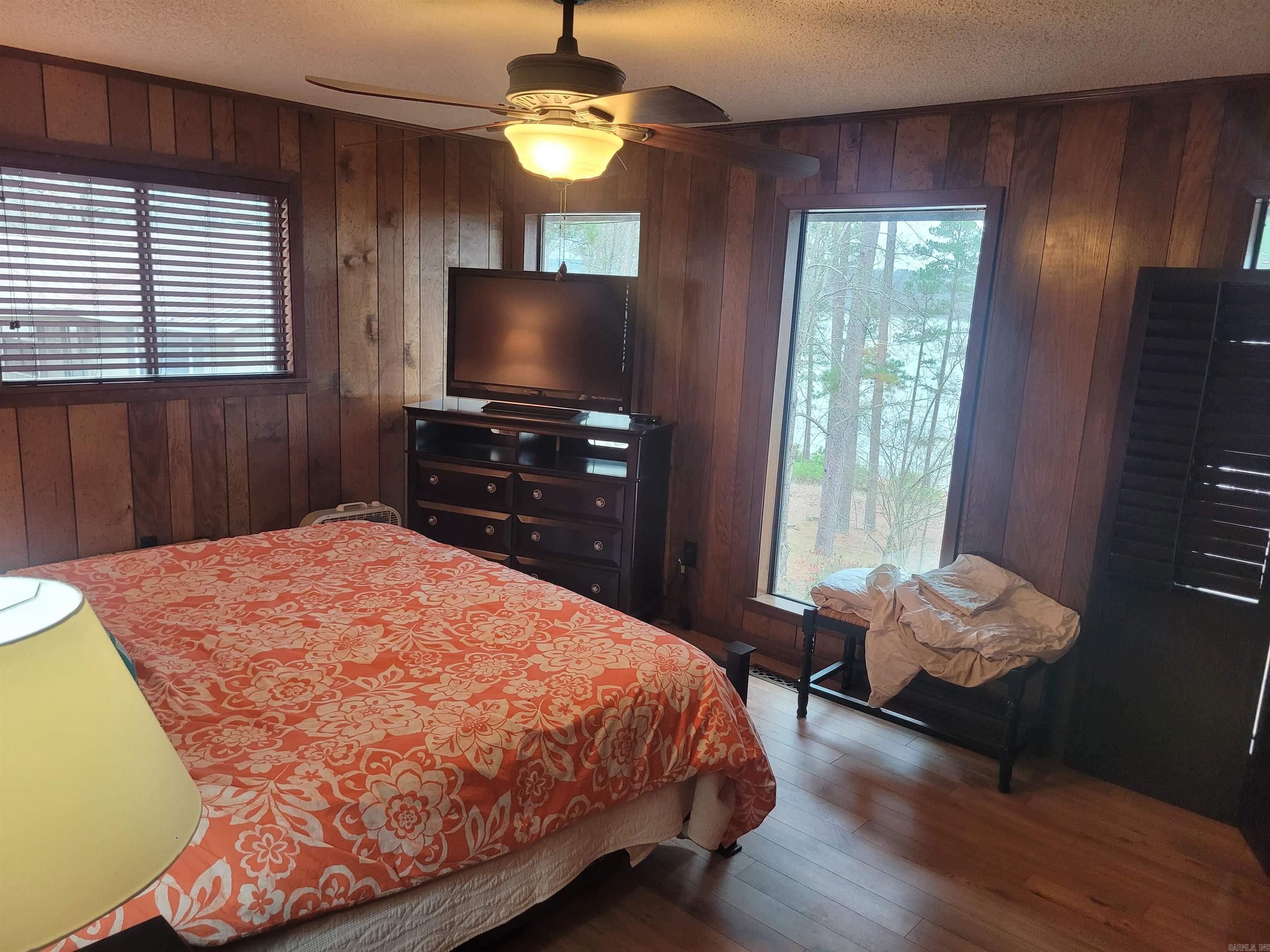 MYSTIC ISLE - Residential