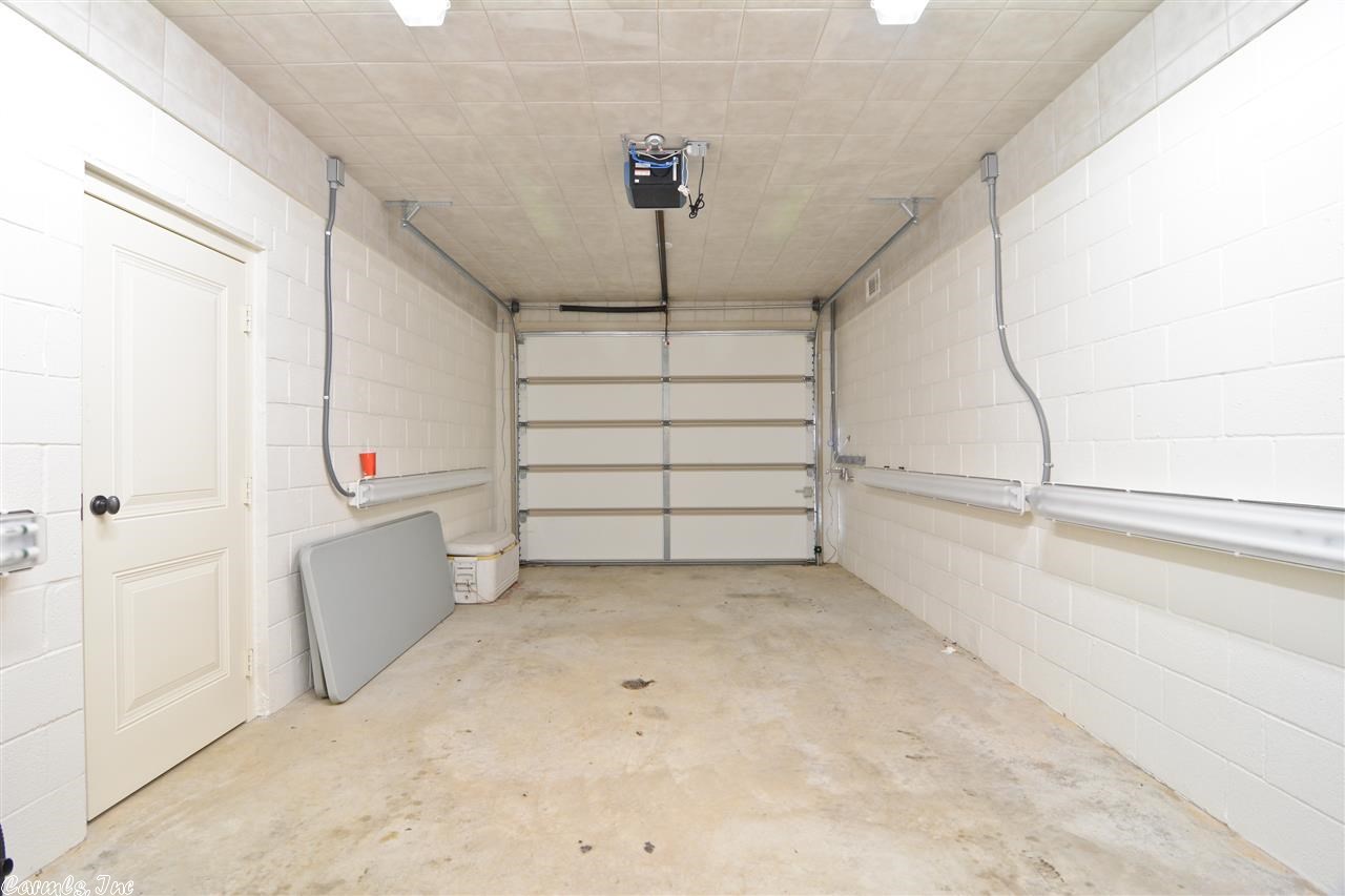 MAUMELLE VALLEY ESTATES - Residential