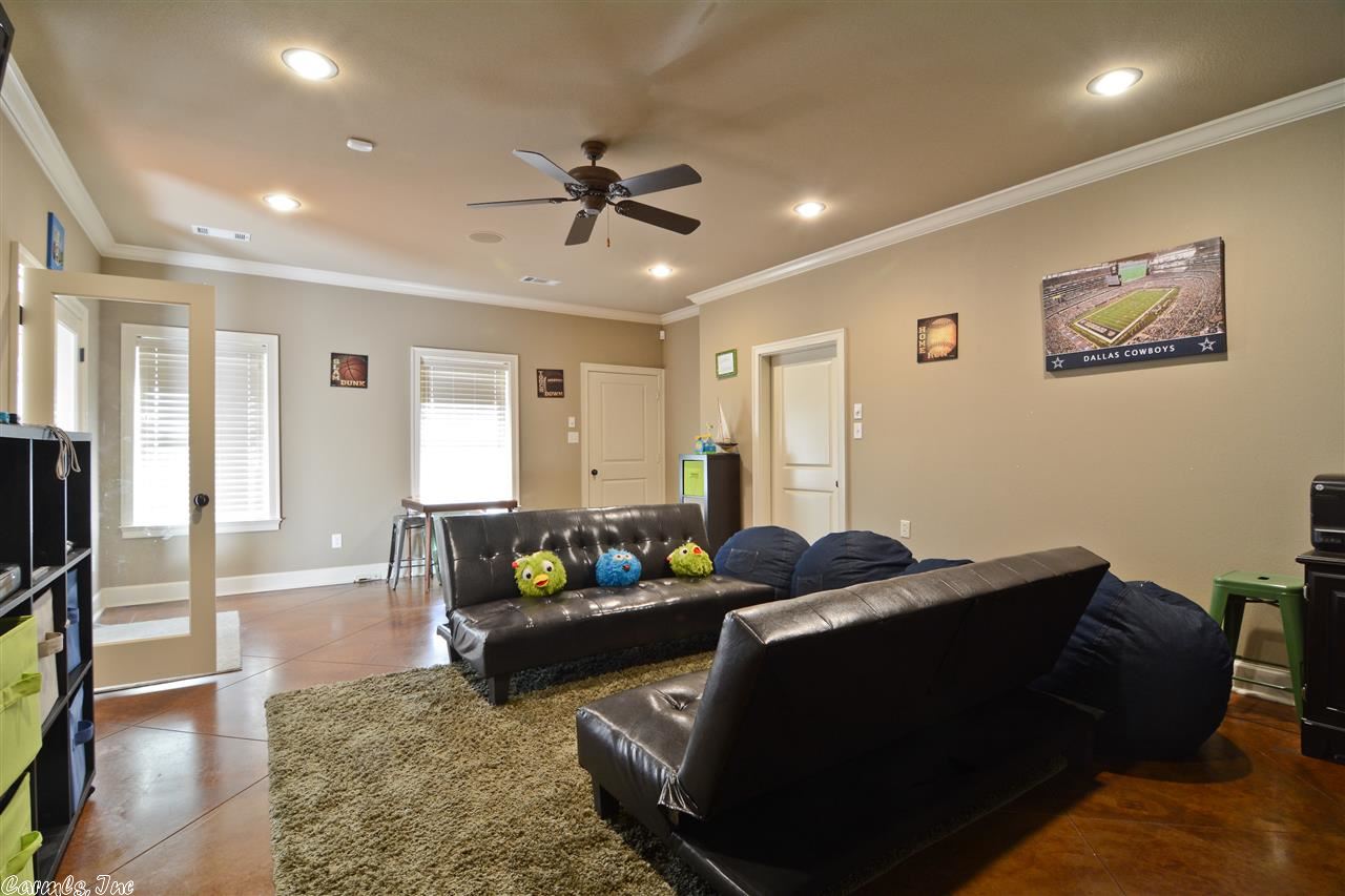 MAUMELLE VALLEY ESTATES - Residential