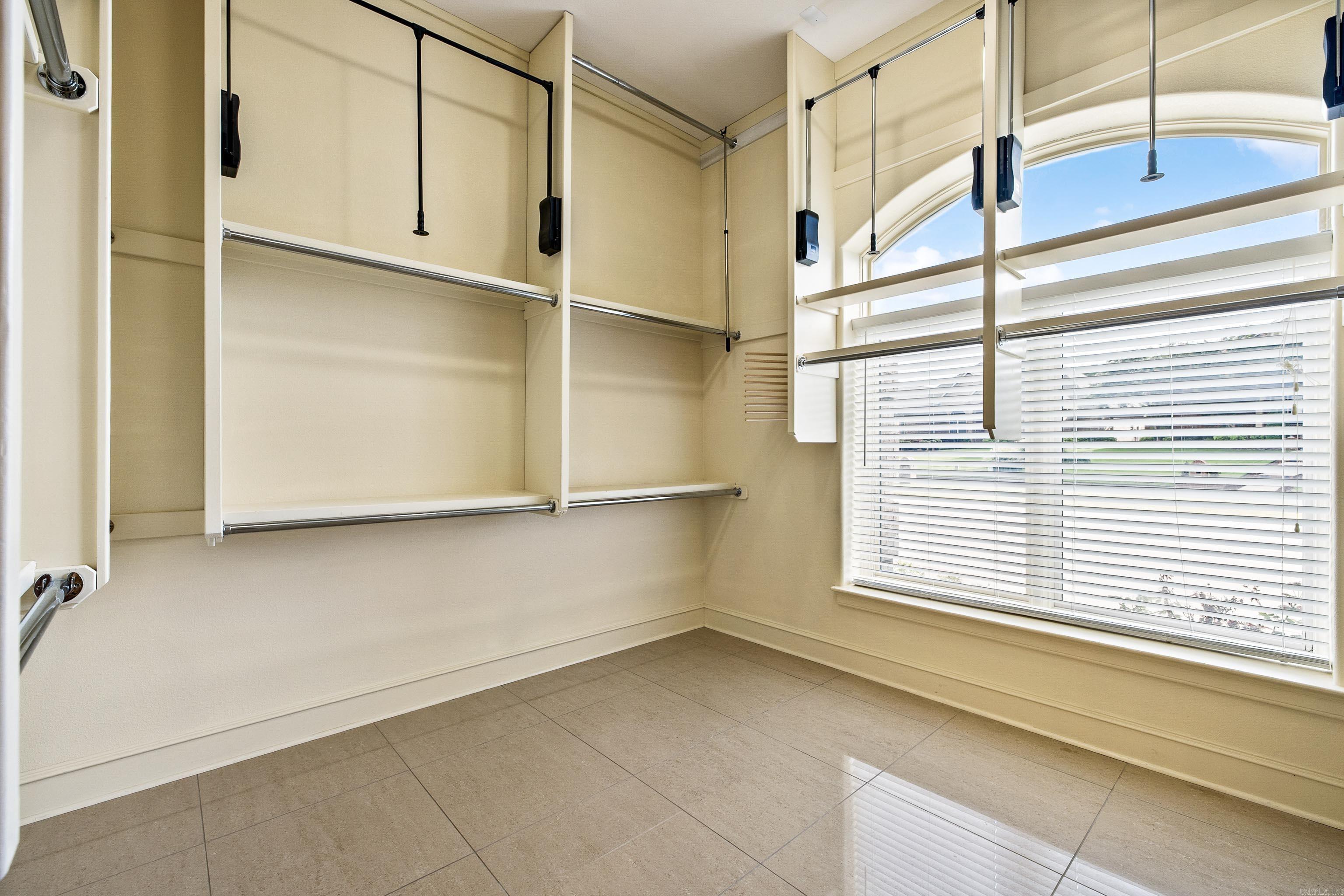 HURRICANE LAKE EST - Residential