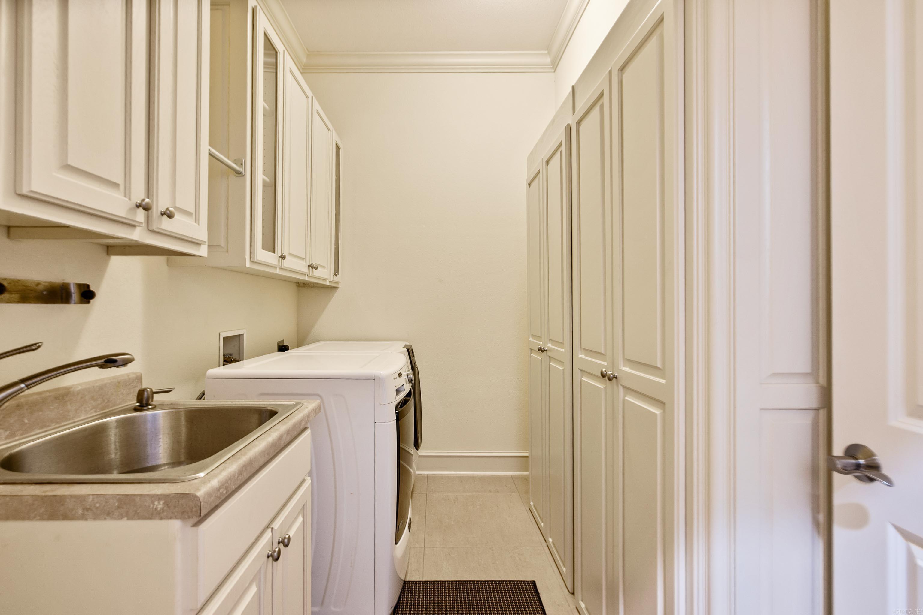 HURRICANE LAKE EST - Residential