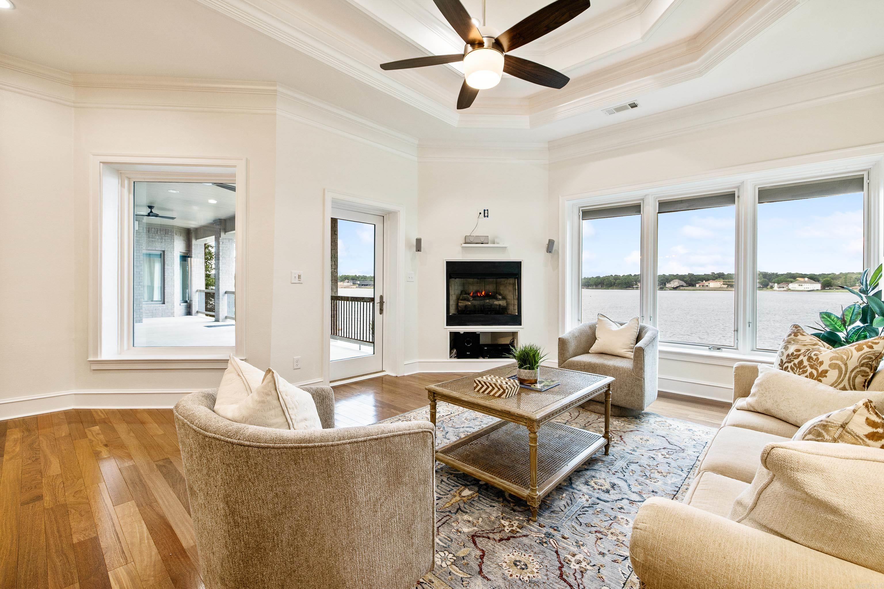 HURRICANE LAKE EST - Residential