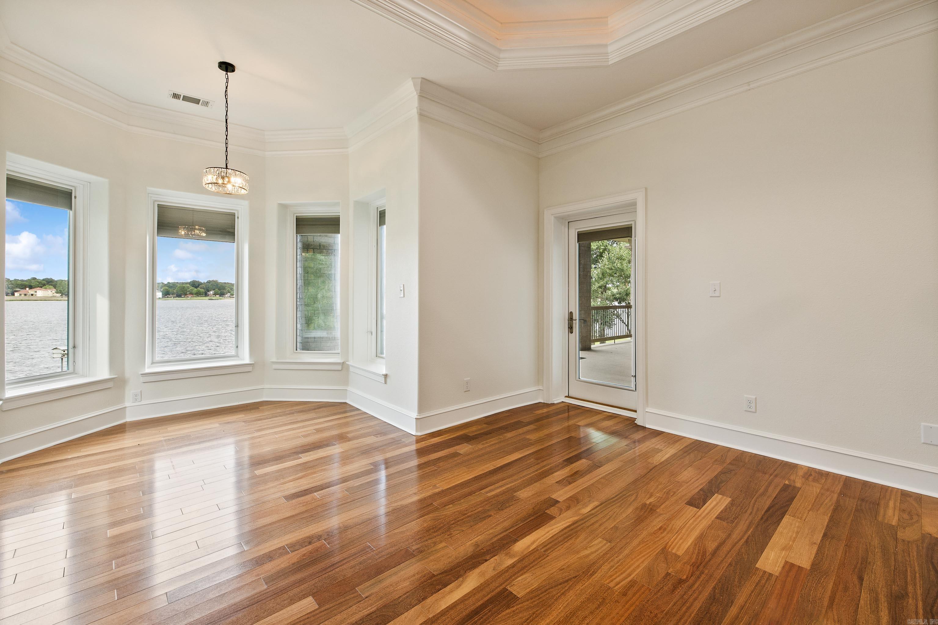 HURRICANE LAKE EST - Residential