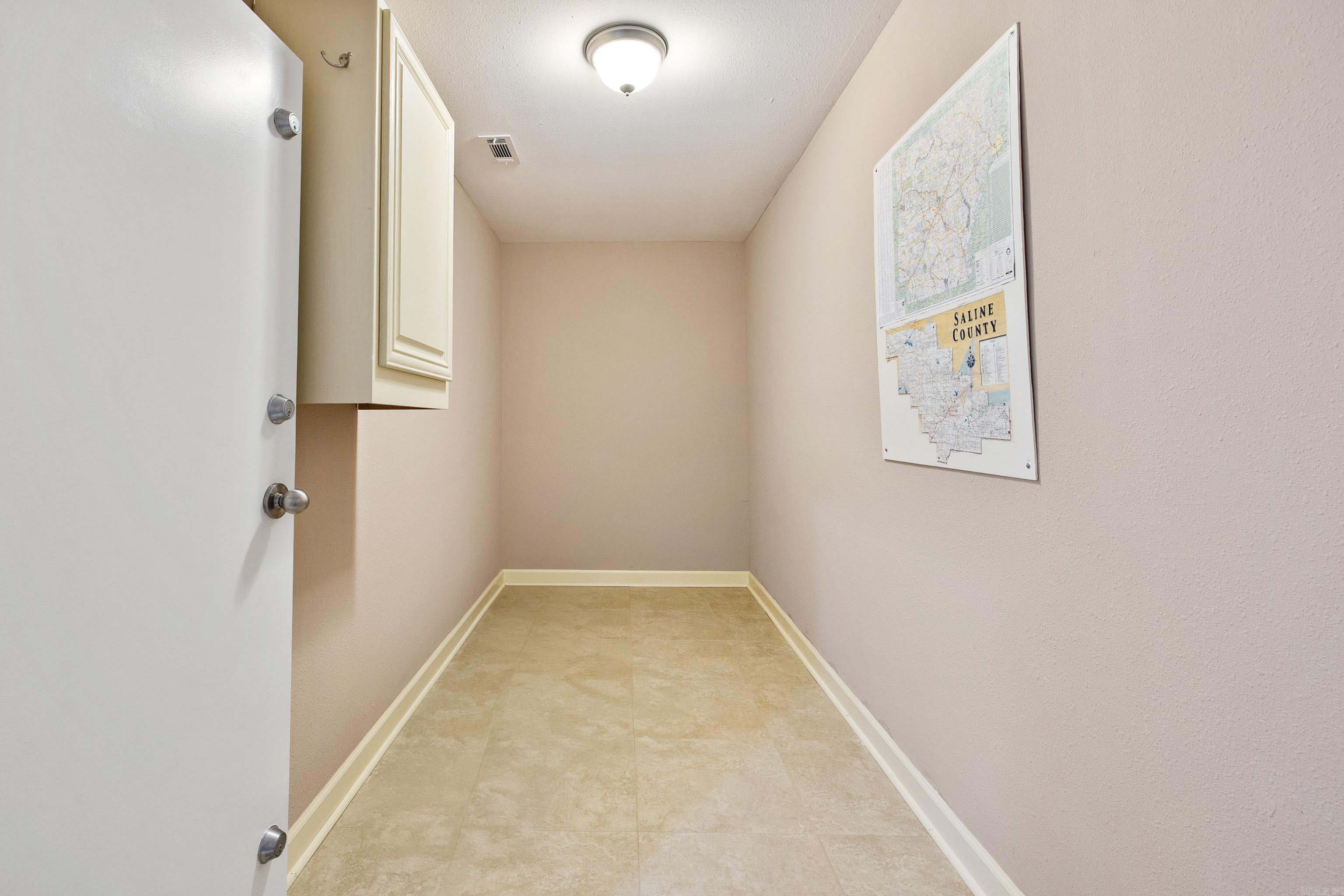 HURRICANE LAKE EST - Residential