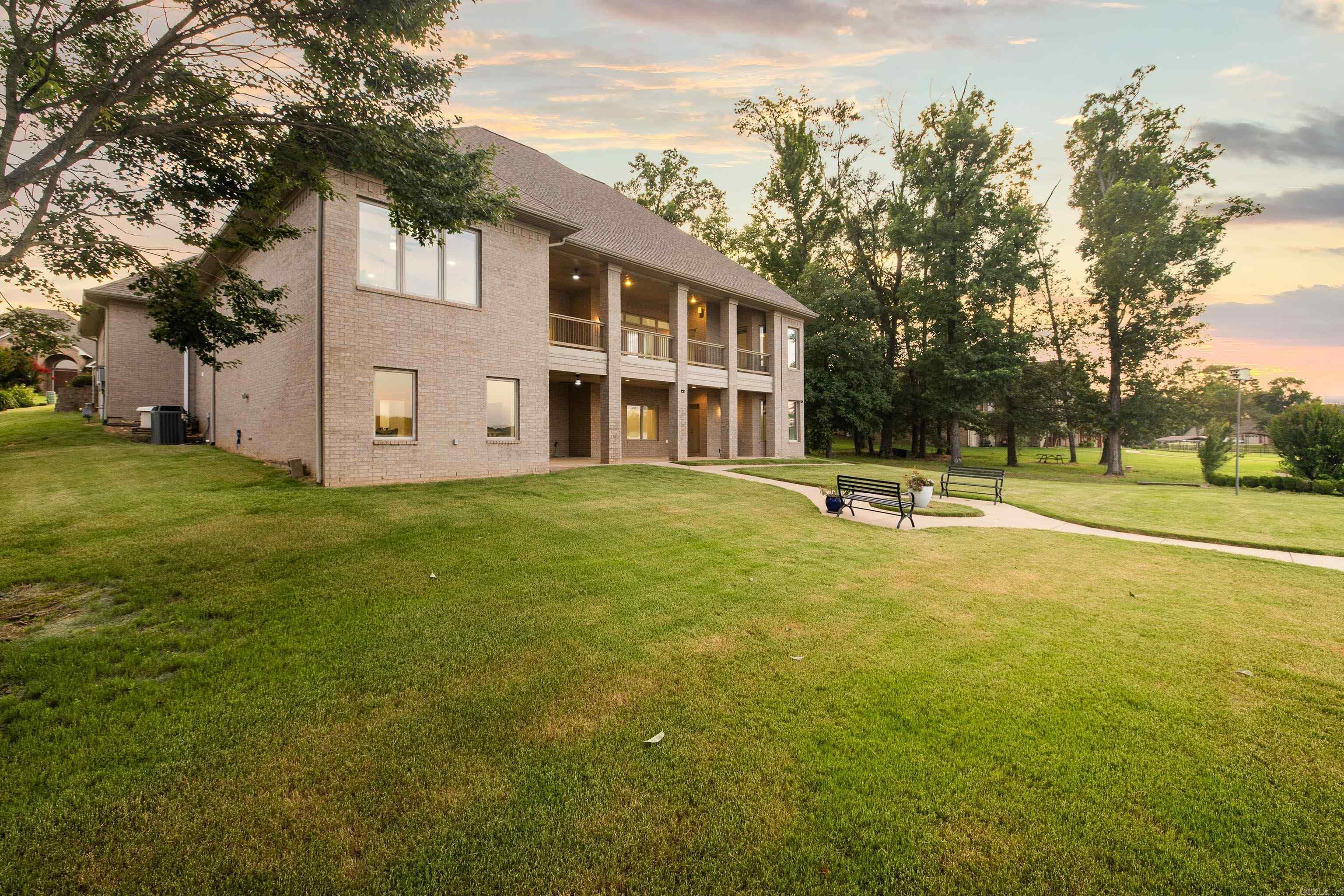 HURRICANE LAKE EST - Residential