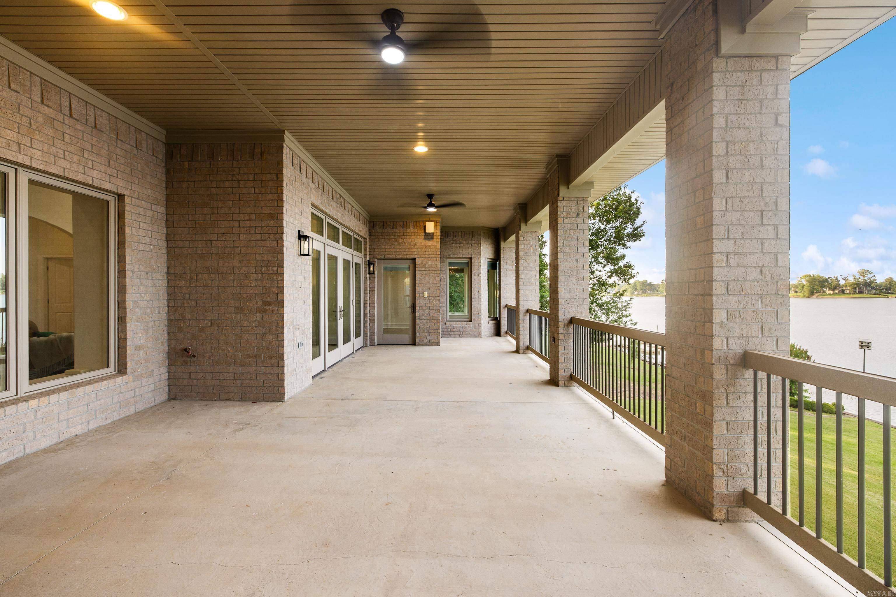 HURRICANE LAKE EST - Residential