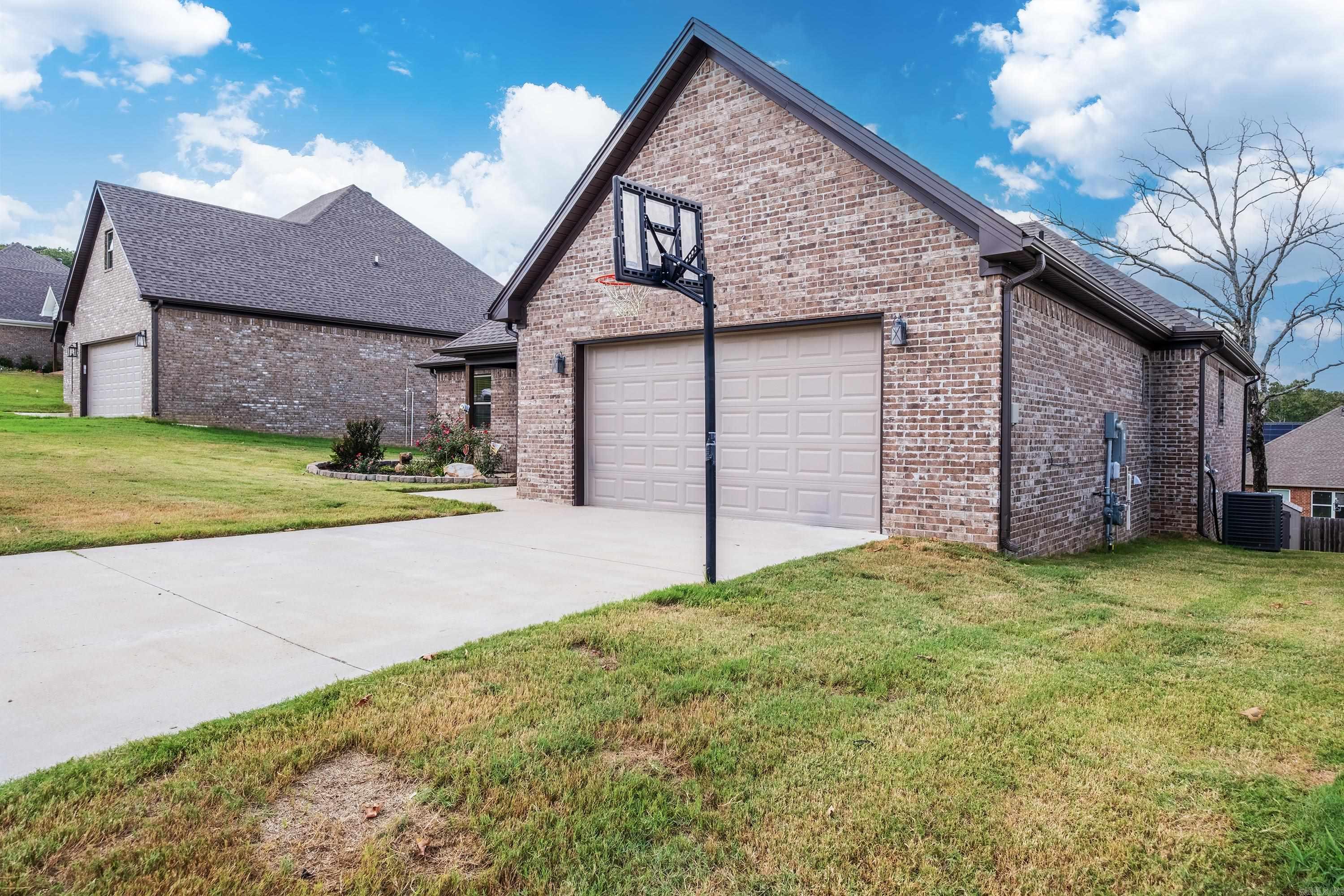 BENT TREE ESTATES - Residential