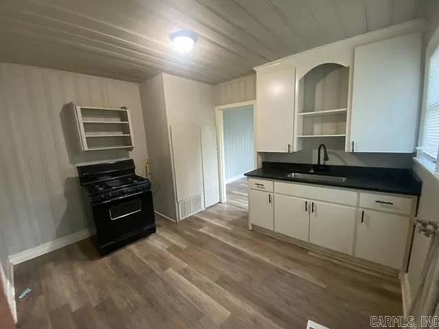 "Crestview ""G""" - Residential Lease