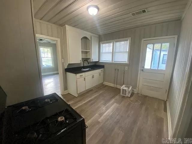 "Crestview ""G""" - Residential Lease