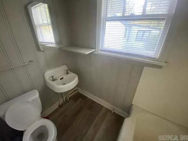 "Crestview ""G""" - Residential Lease