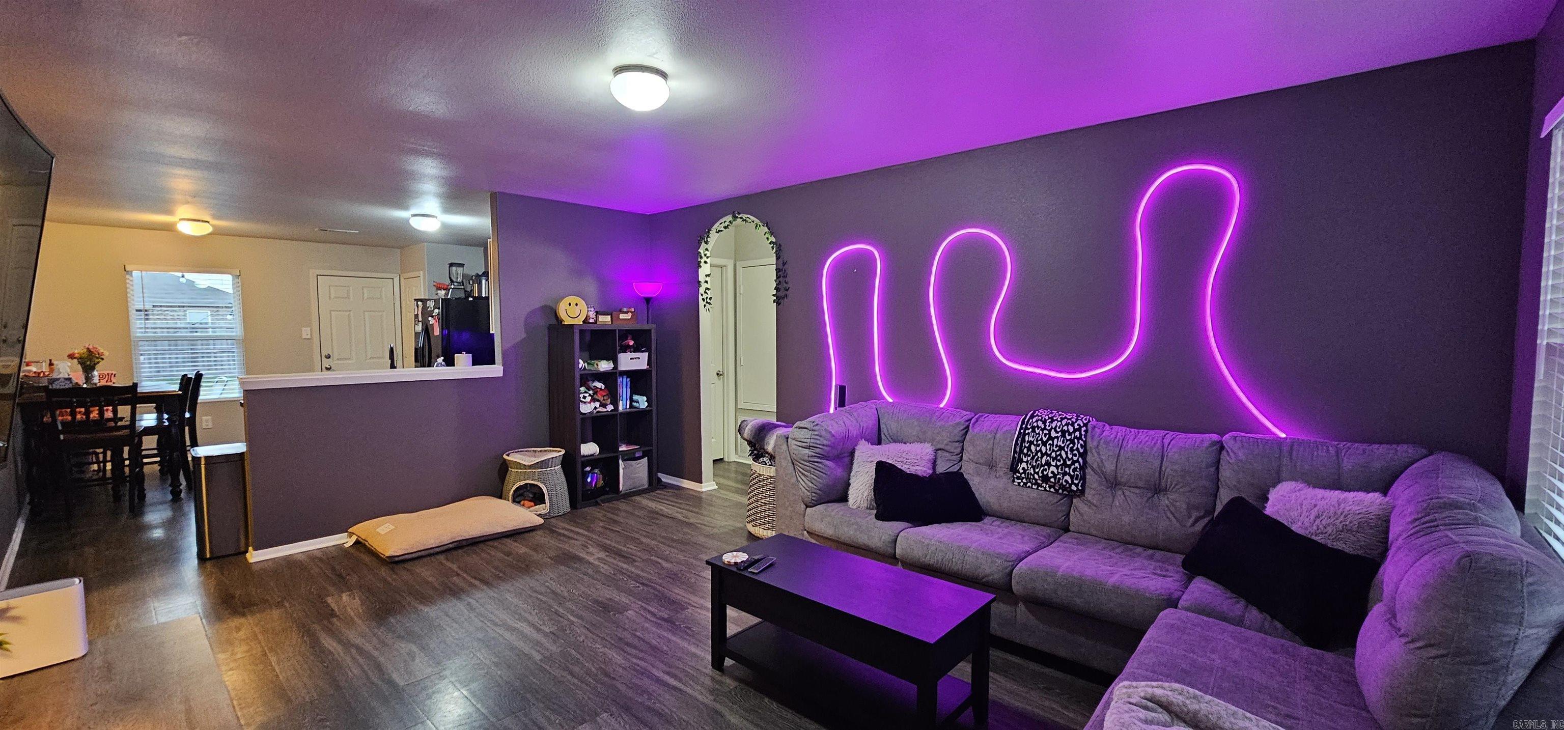 BRIDLEWOOD - Residential