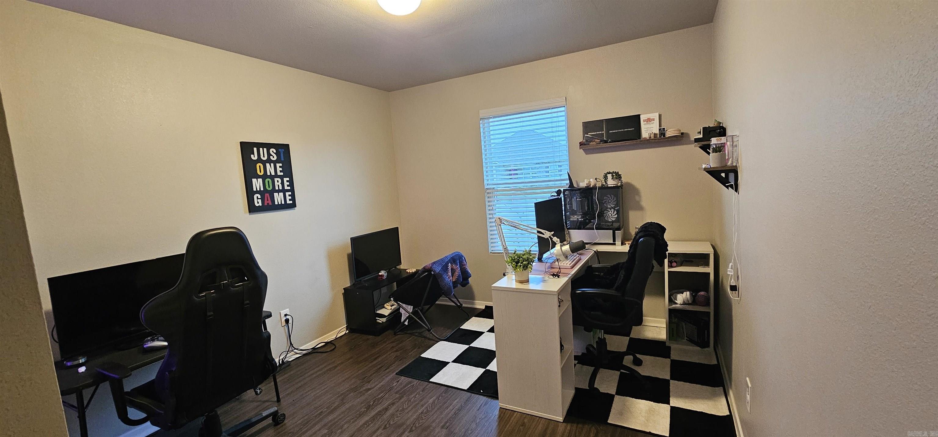 BRIDLEWOOD - Residential