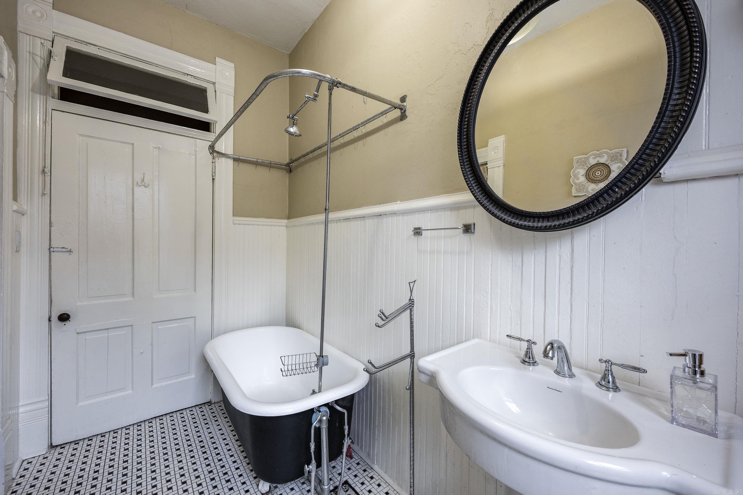 CITY OF LR L1 - Residential