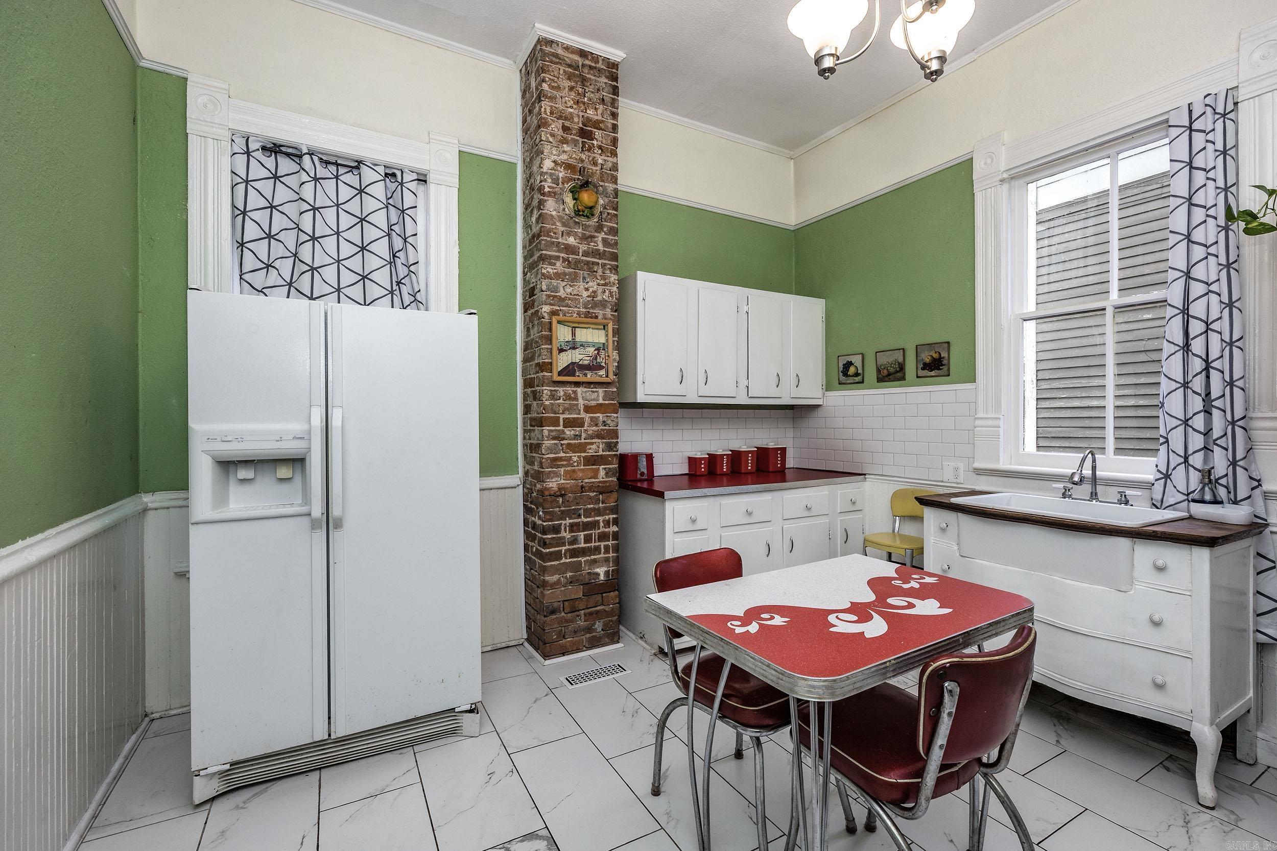 CITY OF LR L1 - Residential