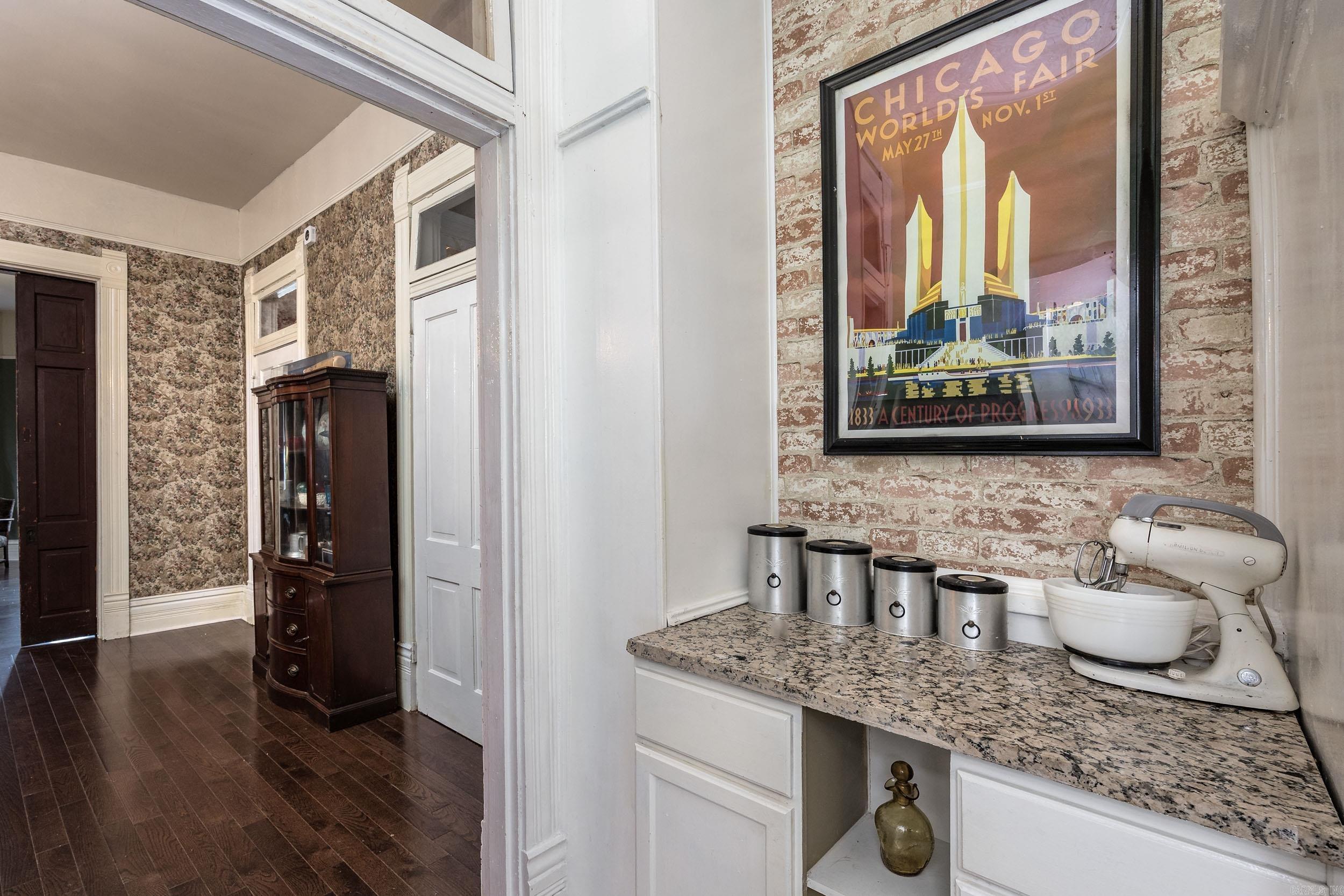 CITY OF LR L1 - Residential