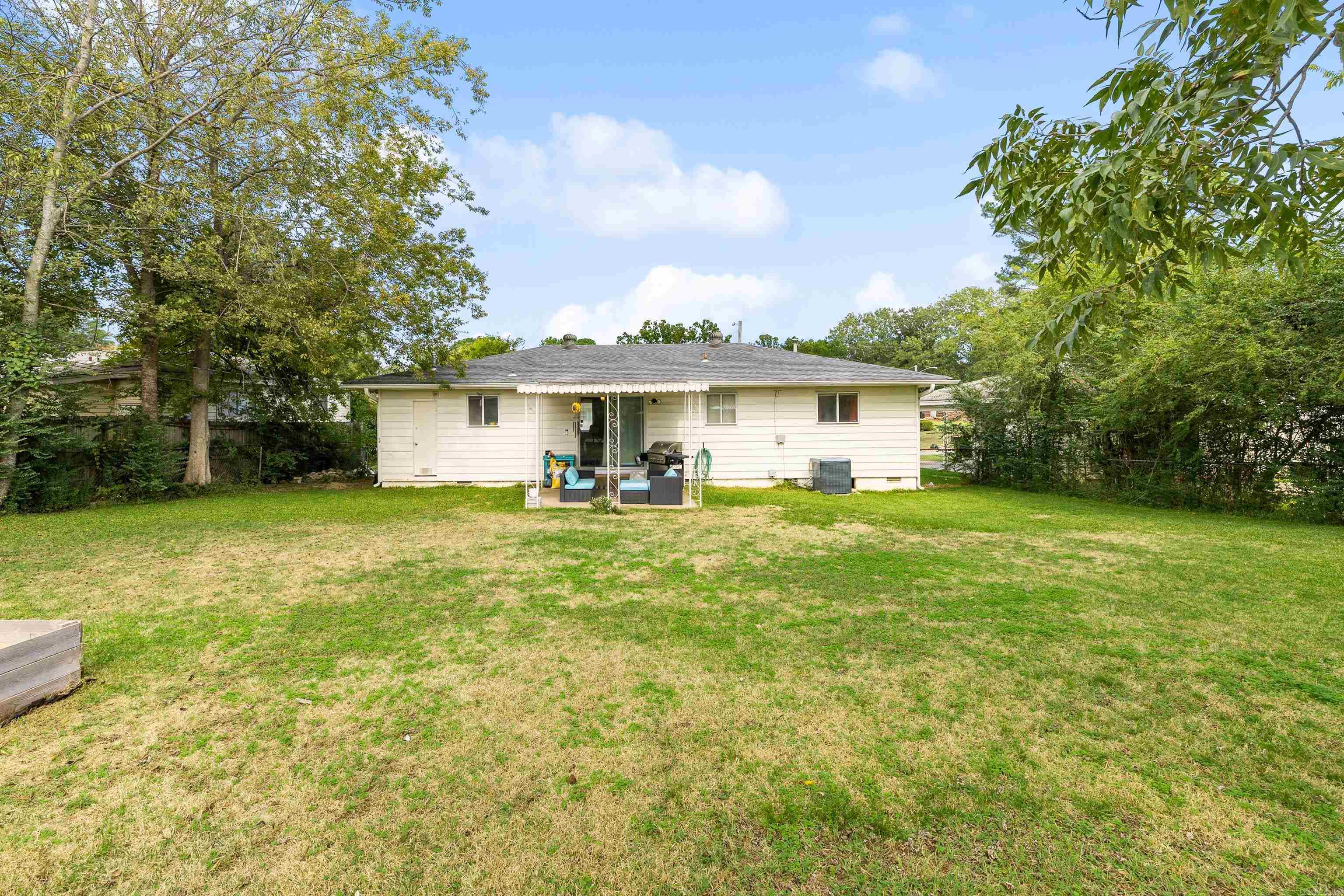 ELLIS ACRES - Residential