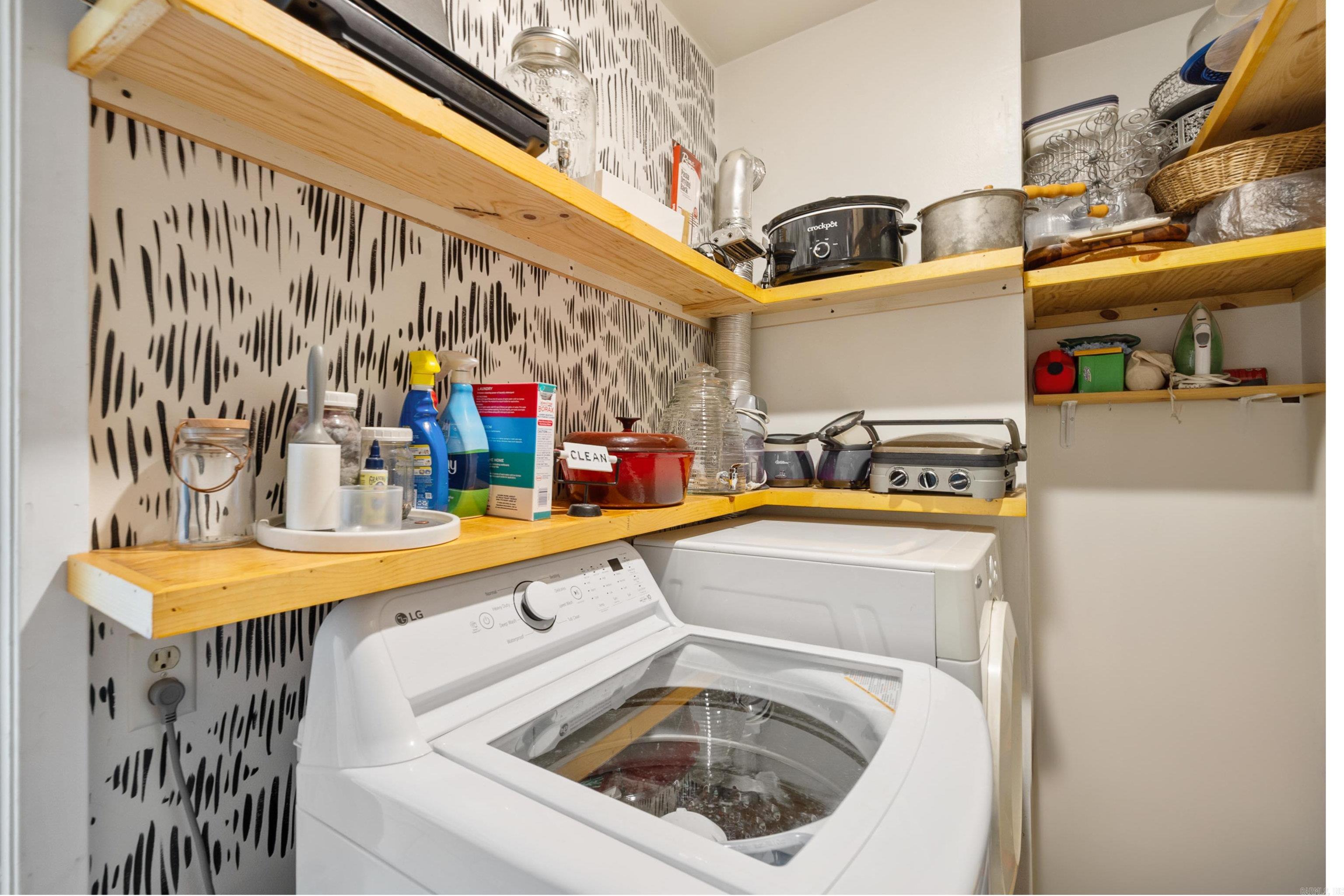 ELLIS ACRES - Residential