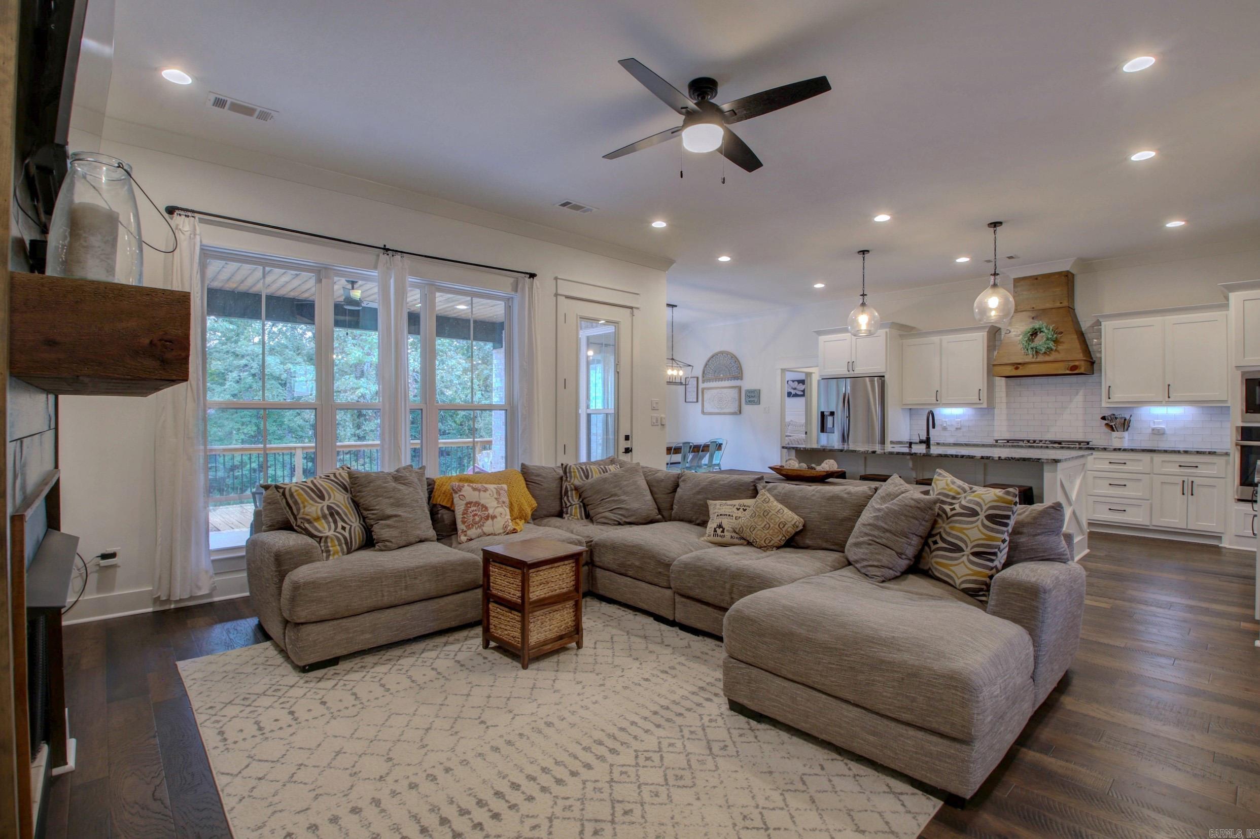 CREEKSIDE ADDN - Residential