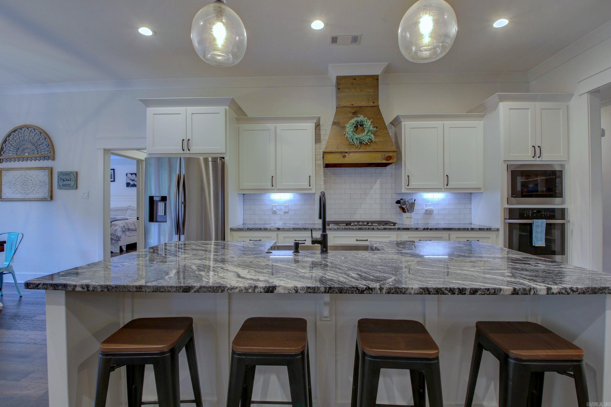 CREEKSIDE ADDN - Residential