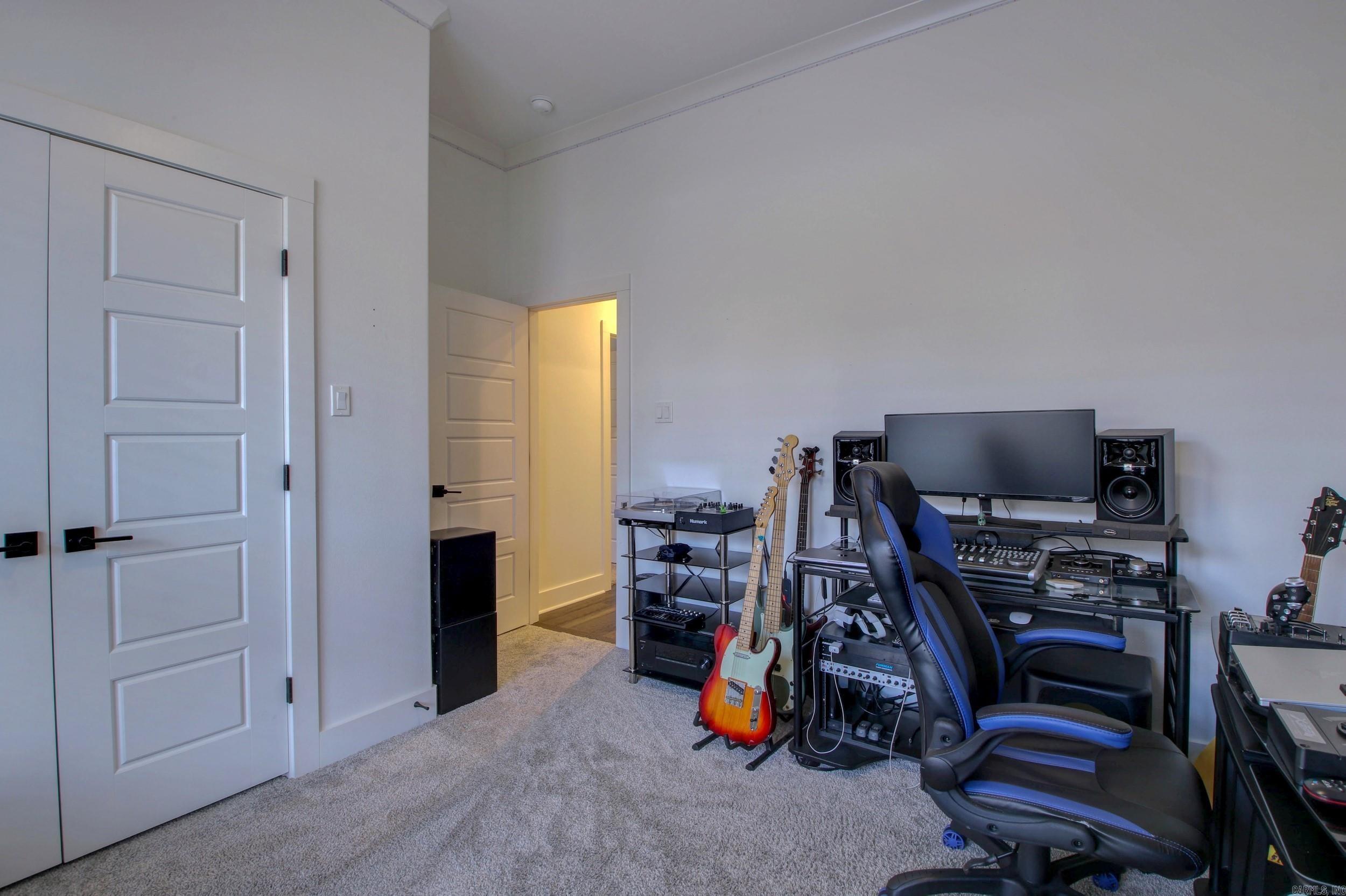 CREEKSIDE ADDN - Residential