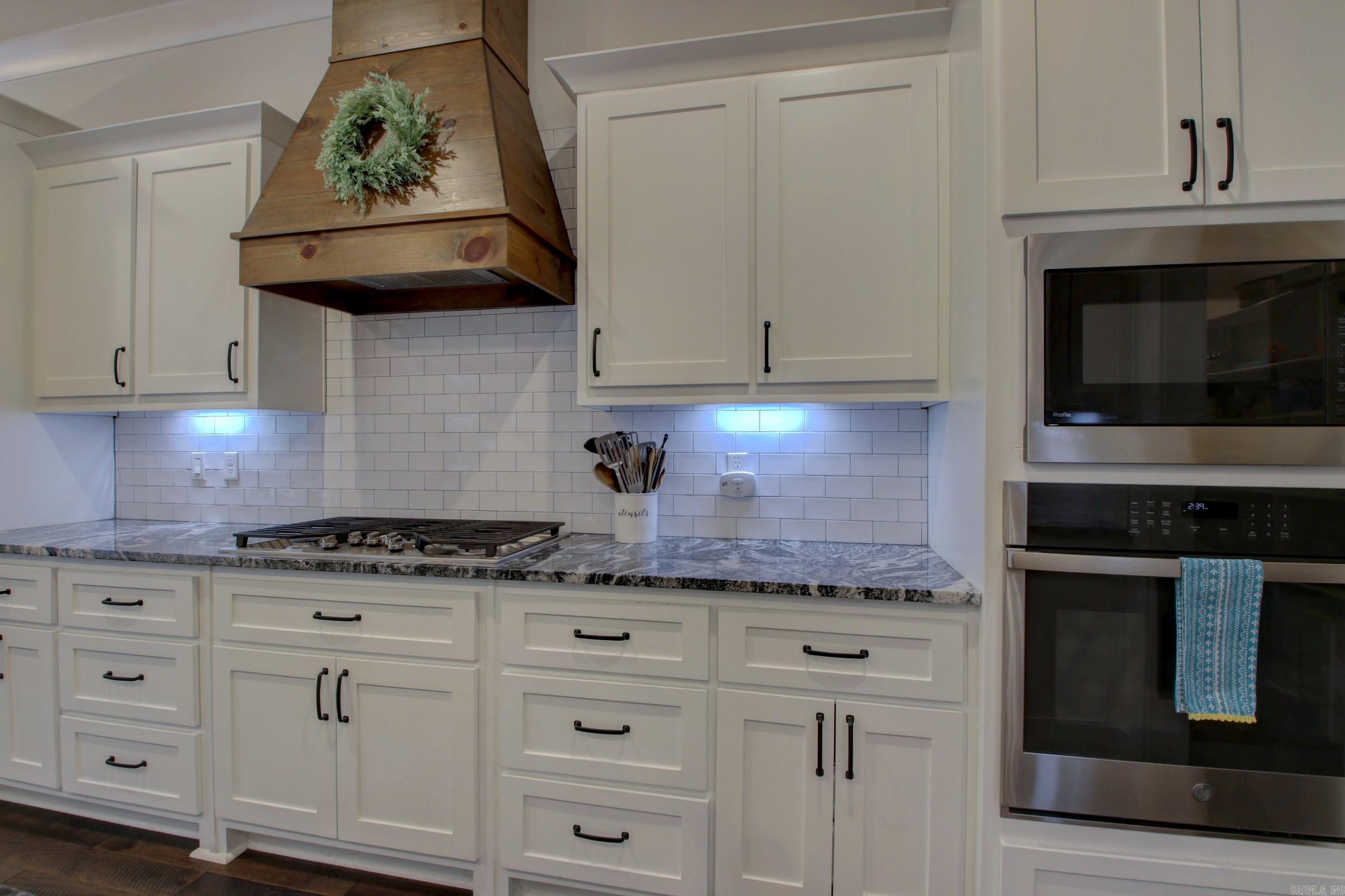 CREEKSIDE ADDN - Residential