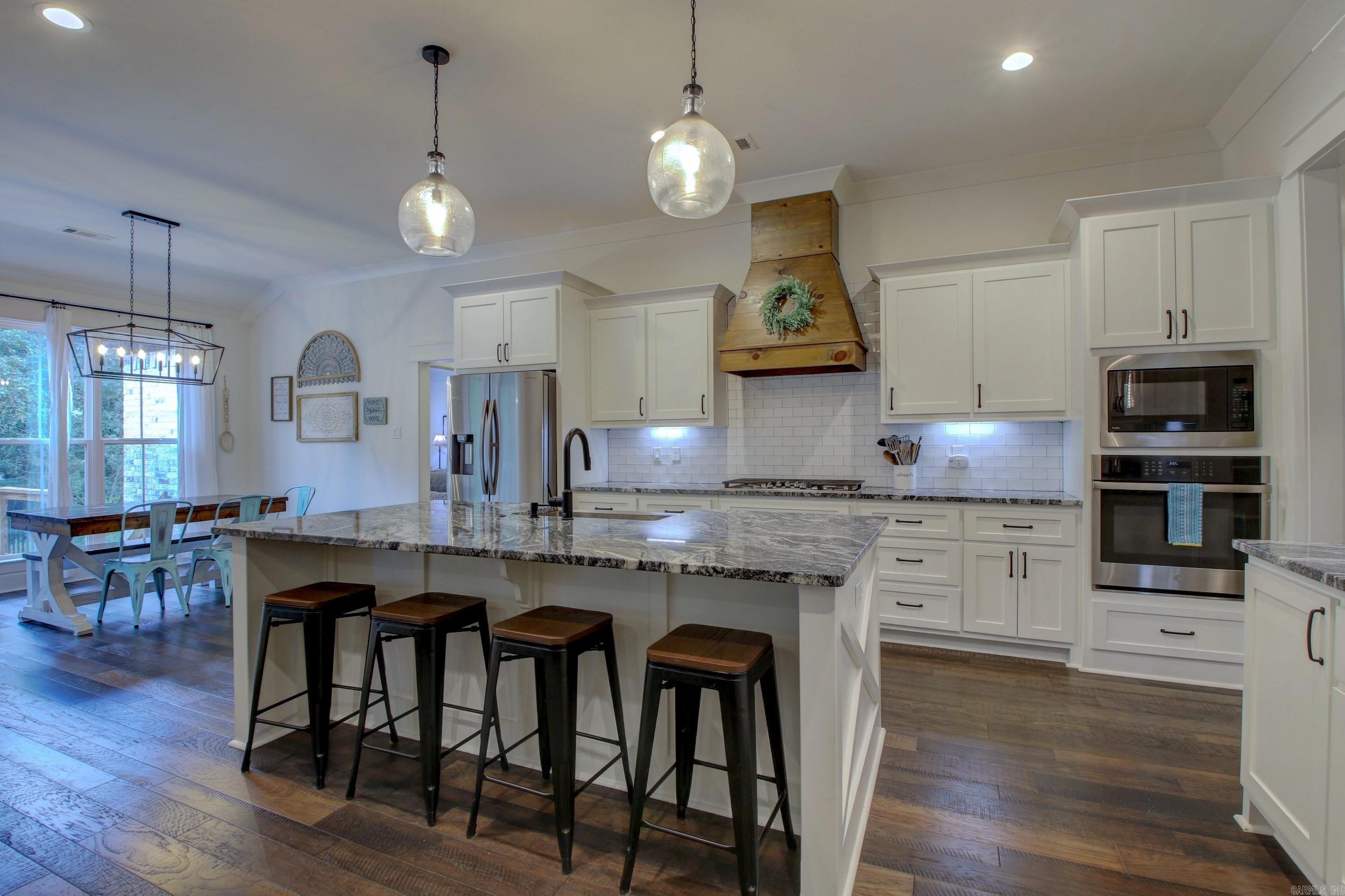 CREEKSIDE ADDN - Residential