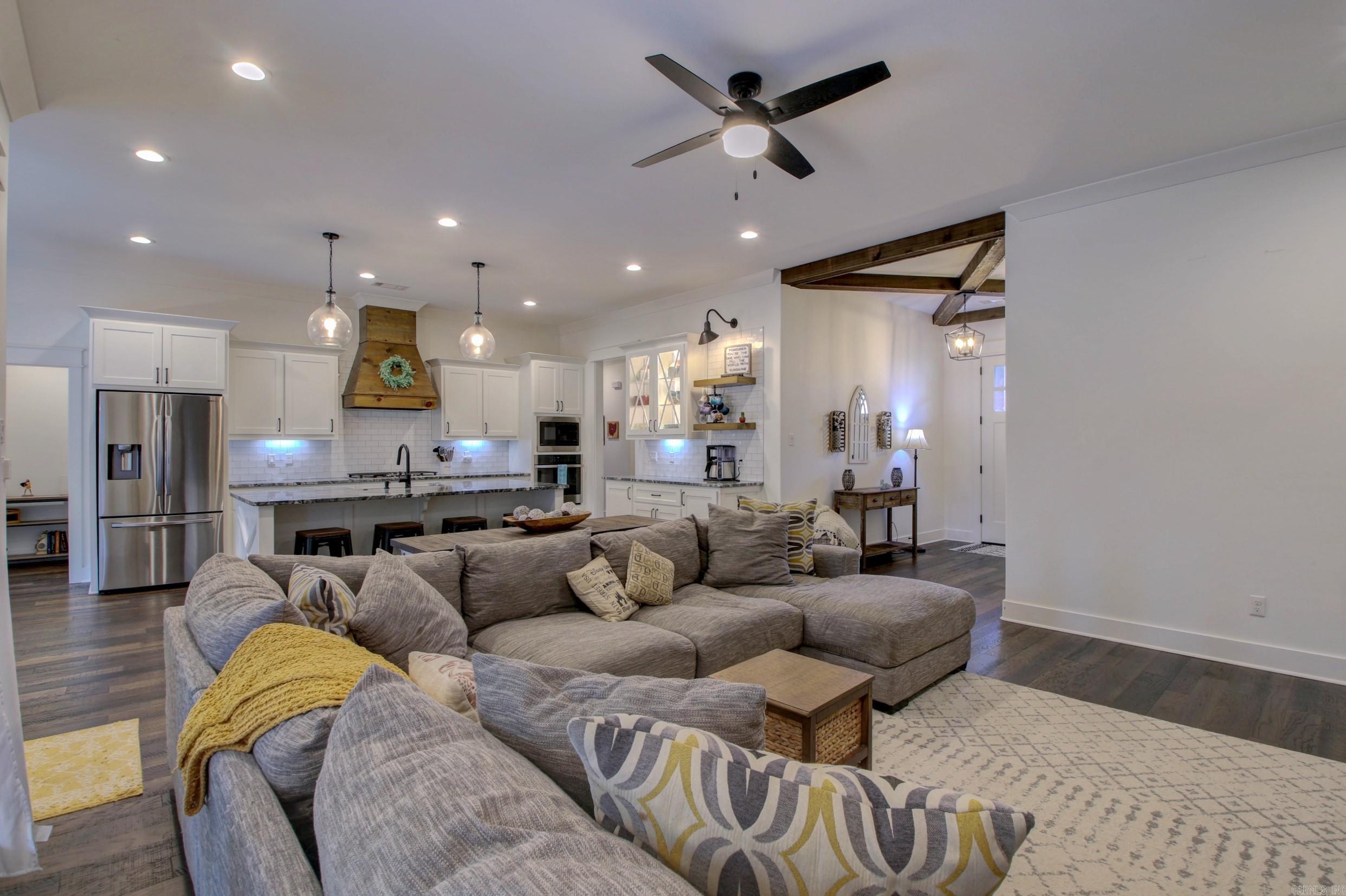 CREEKSIDE ADDN - Residential