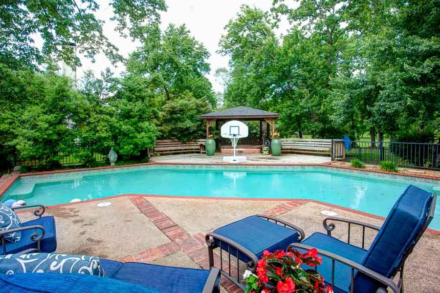 HICKORY CREEK - Residential