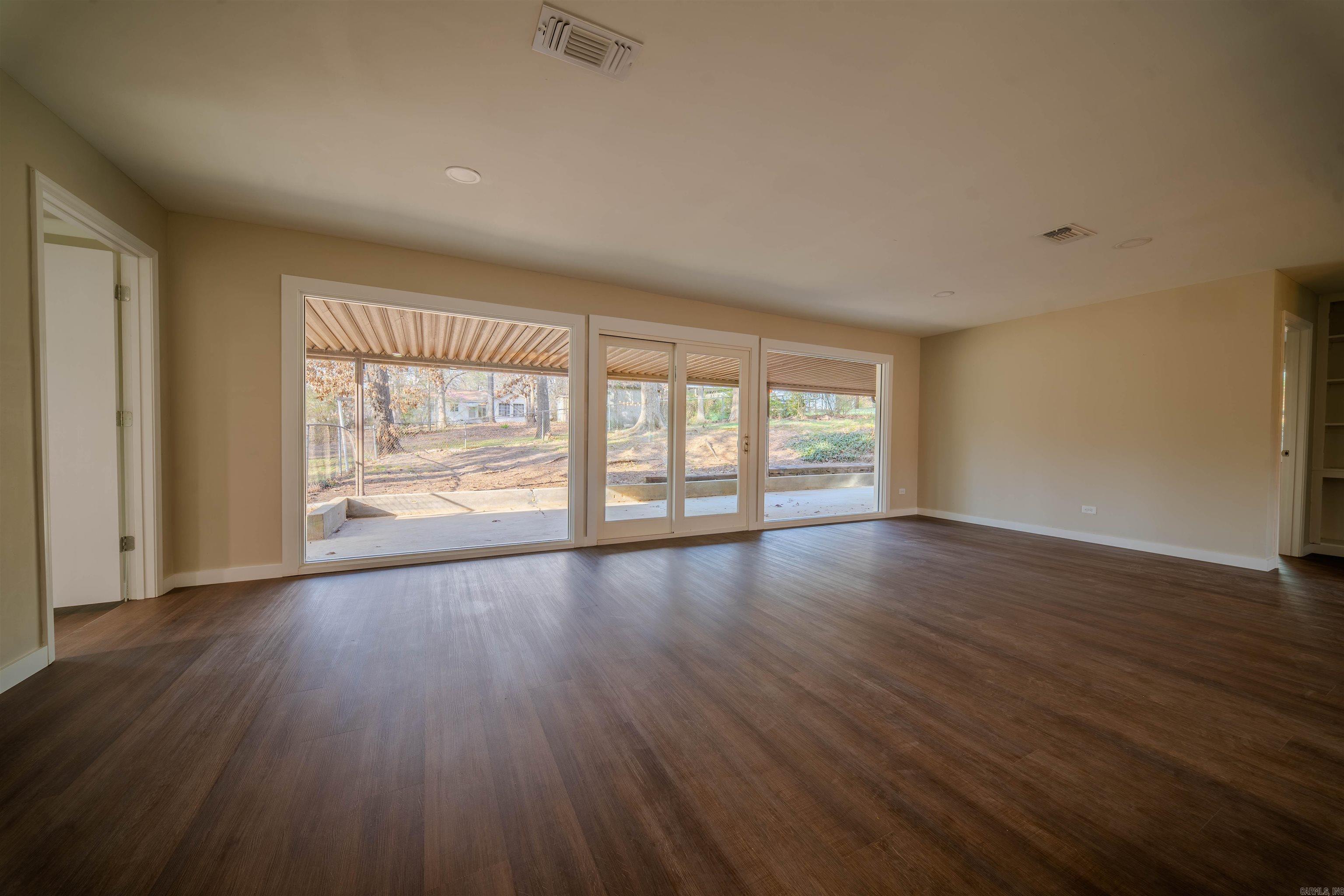 WEST WOODS - Residential